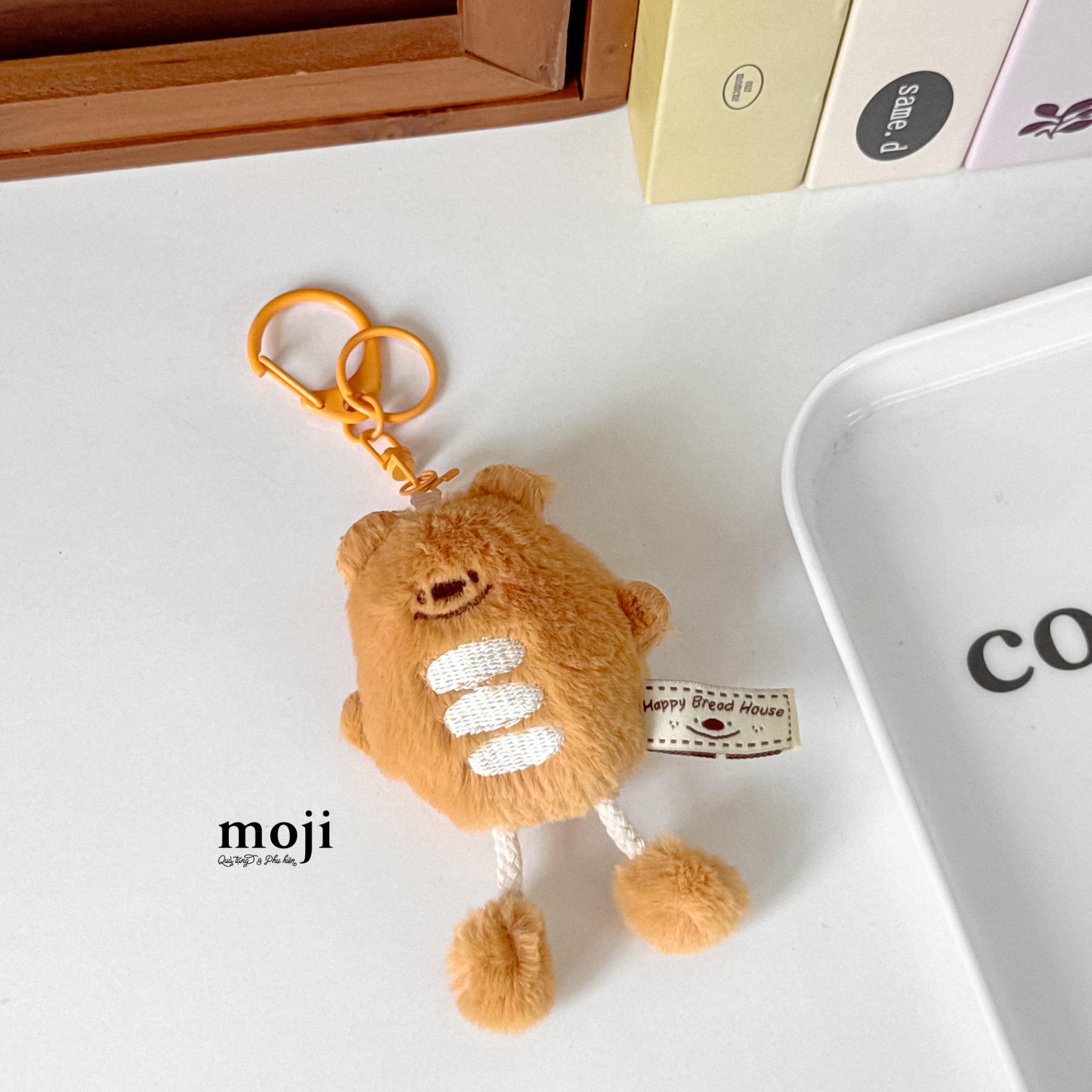 Móc khóa nhồi bông Happy bread bánh mì có chân cục bông