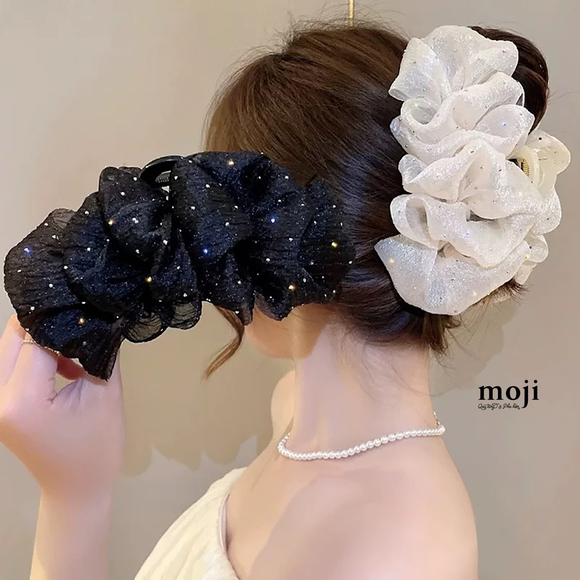 Kẹp tóc càng cua Basic vải 1 màu nhún nhiều tầng đính đá