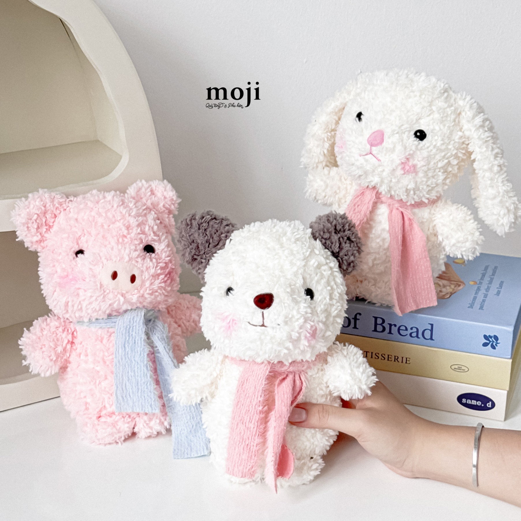 Gấu bông MS Cute animal quàng khăn phối màu có tai 23cm