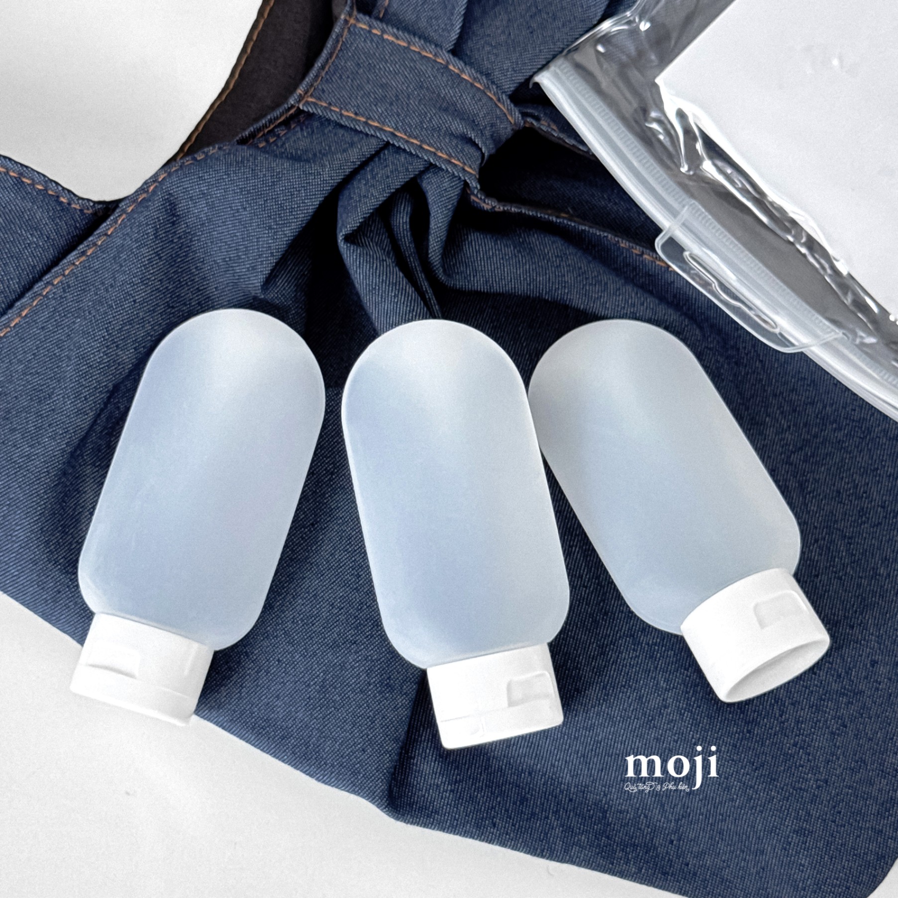 Chiết mỹ phẩm nắp bật Basic 1 màu 60ml set3