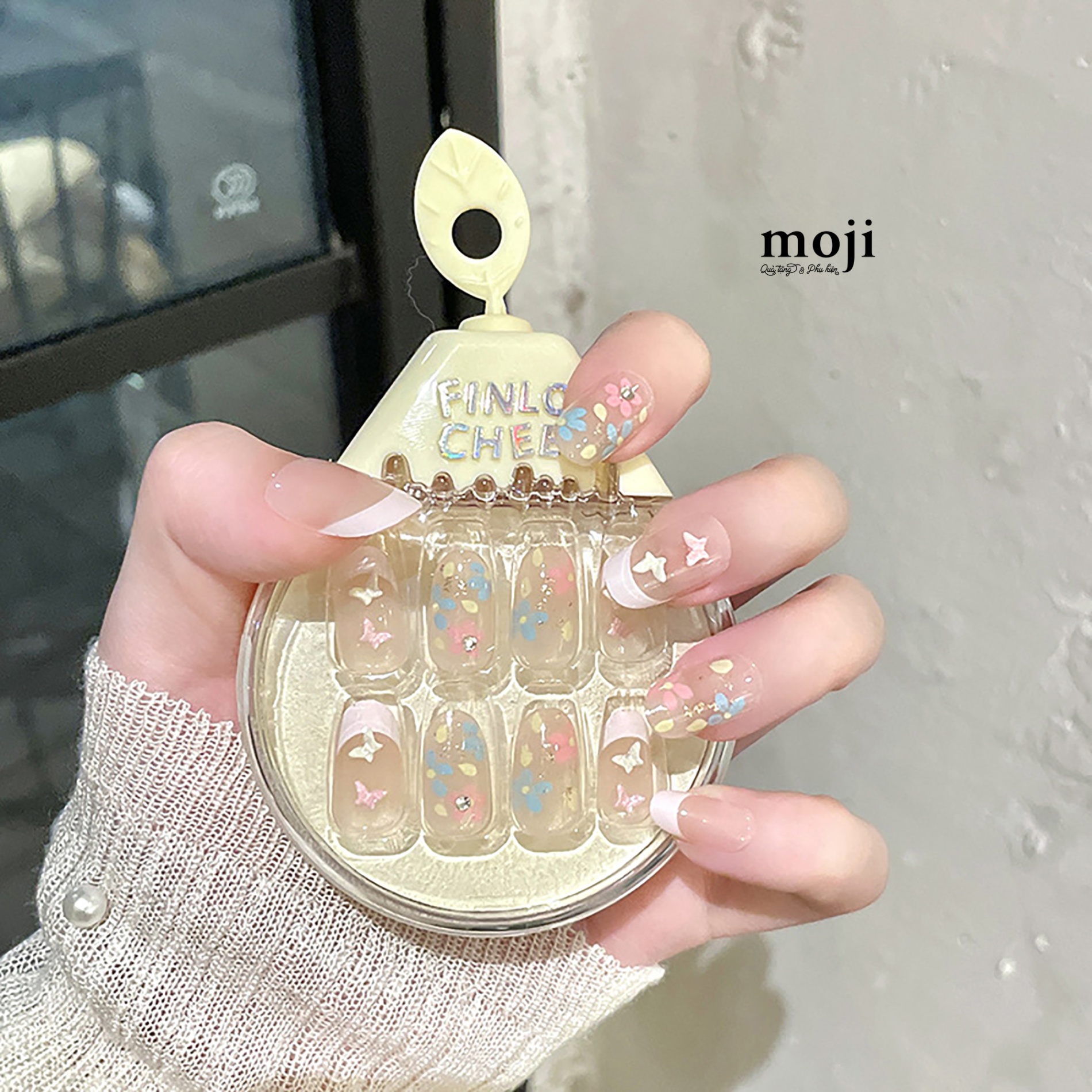 Móng tay giả đính chi tiết nổi Colorful butterfly flower kèm keo 12052025 set30