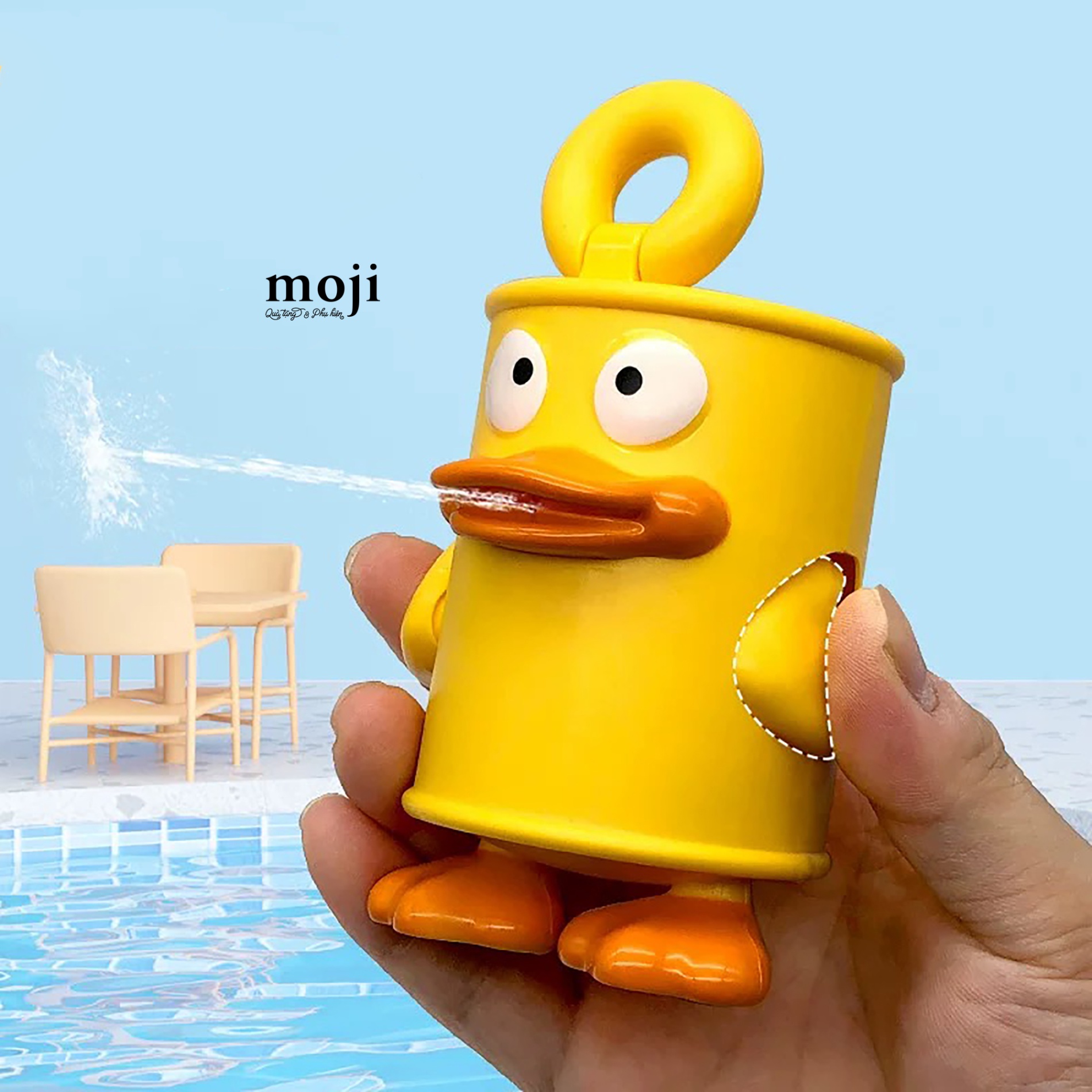 Đồ chơi phun nước Cute duck vịt vàng đứng dáng trụ