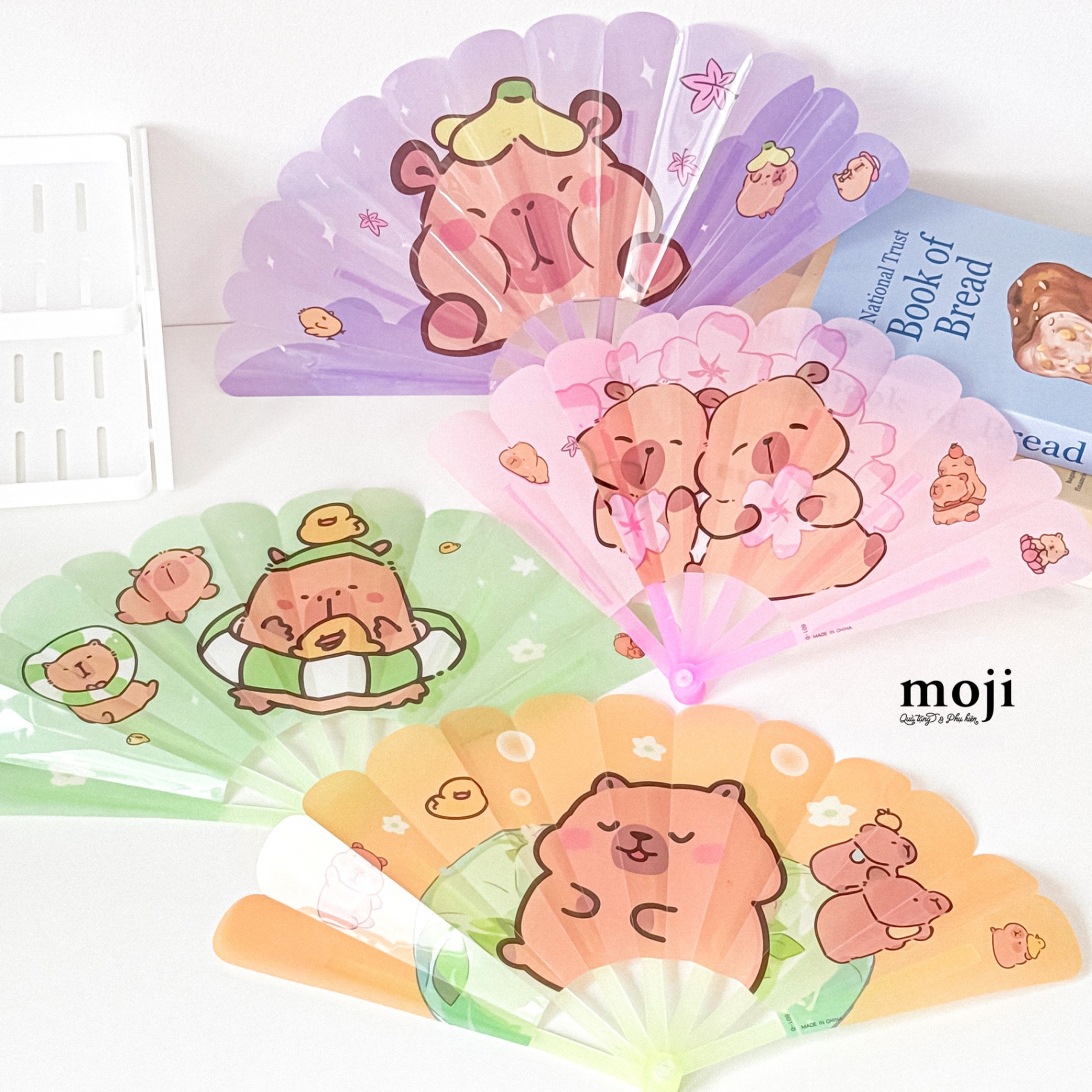 Quạt xòe MJ Capybara happy time