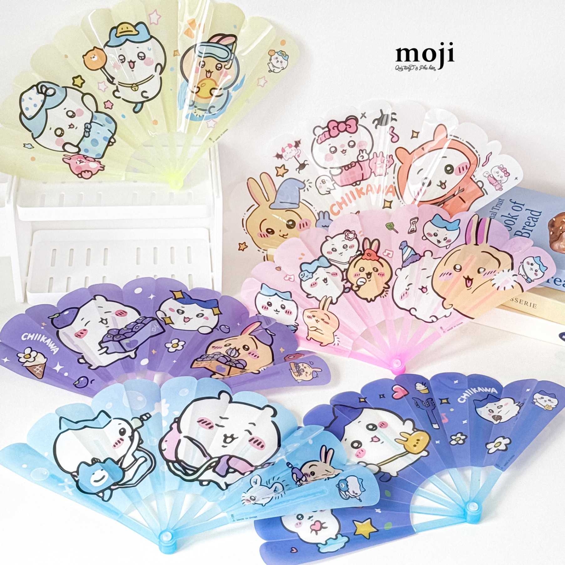 Quạt xòe MJ Chiikawa happy time má hồng