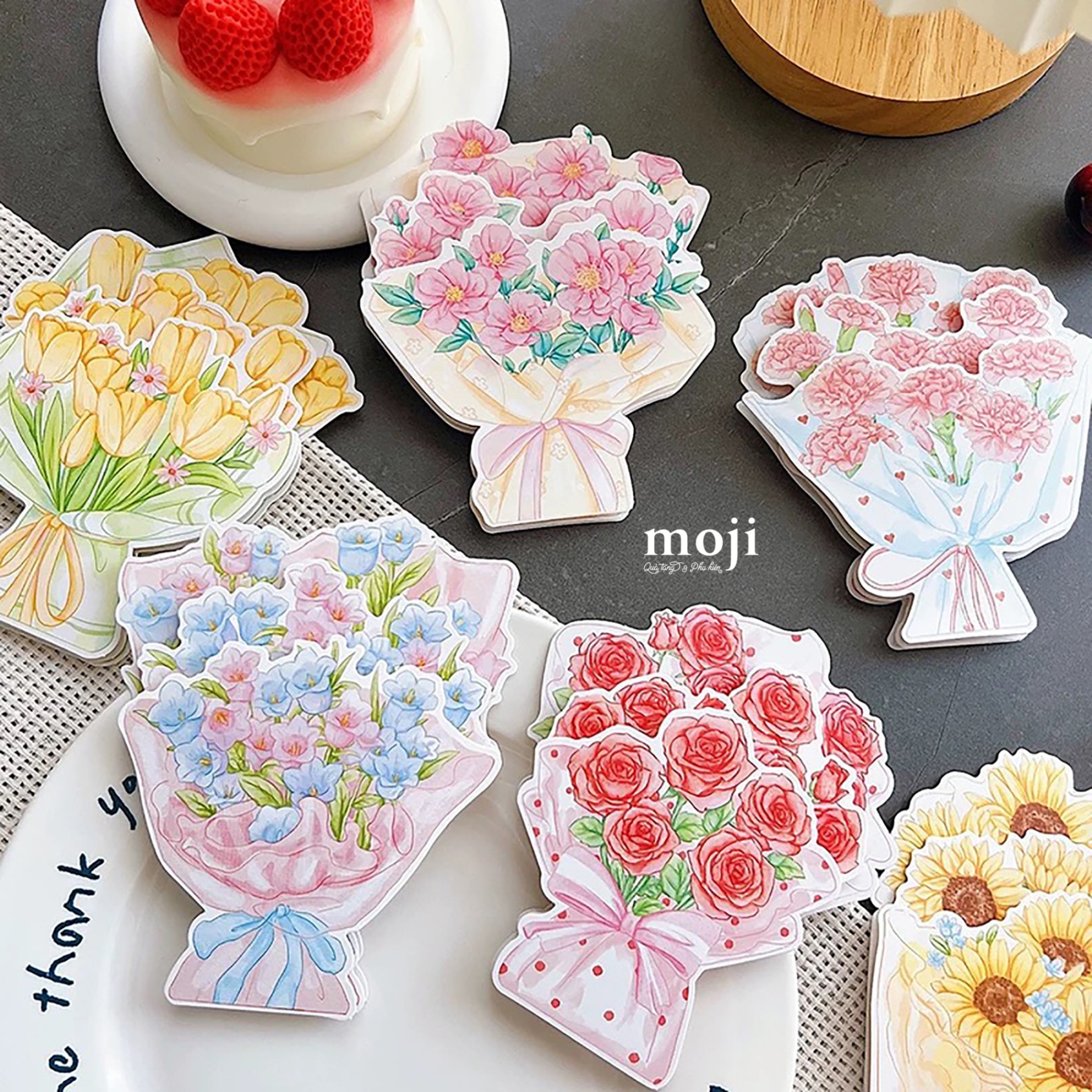 Thiệp cắt hình Bó hoa nhiều tầng 12cm