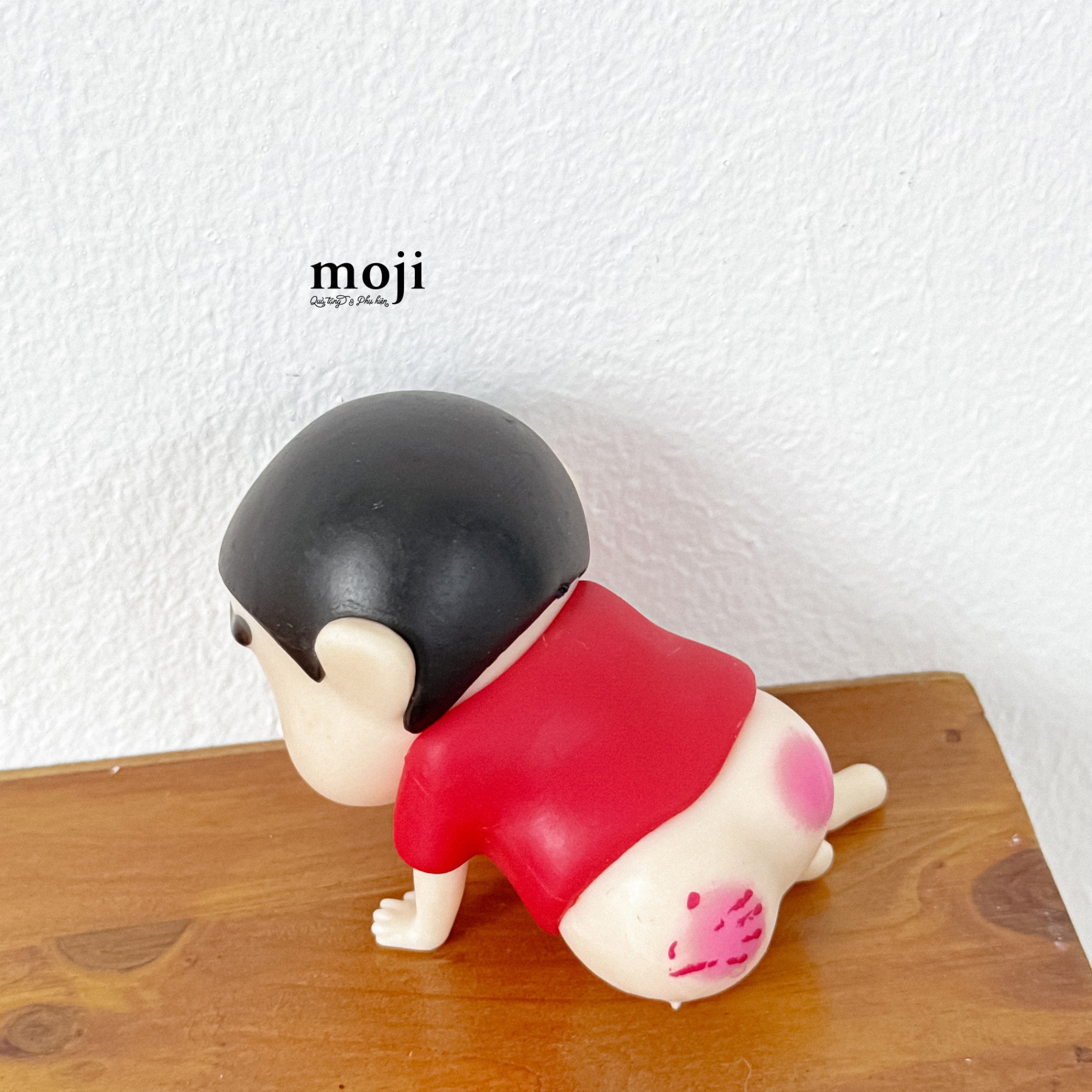 Tượng trưng bày trang trí Shinchan bị đánh đuýt 7cm