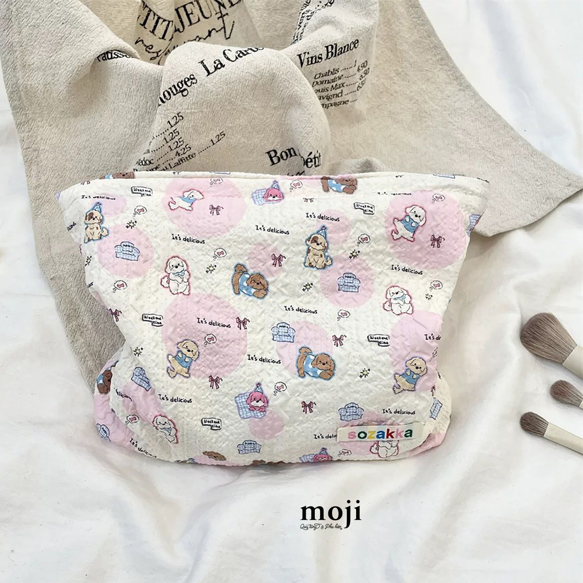 Túi đựng mỹ phẩm Black cat cute dog delicious kitten day họa tiết dập nổi 5x18x24