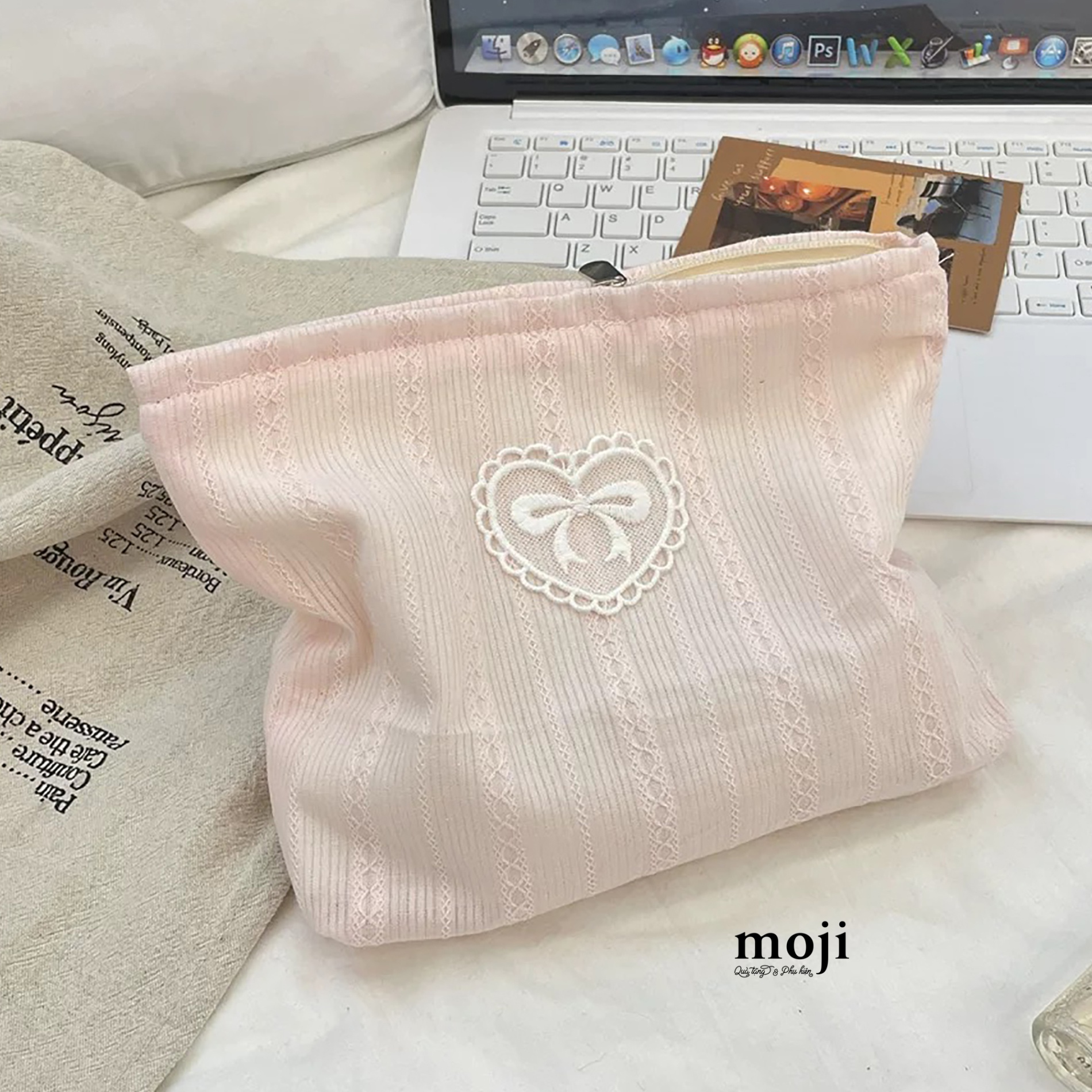 Túi đựng mỹ phẩm Bow nơ heart họa tiết kẻ sọc 1 màu 5x18x24