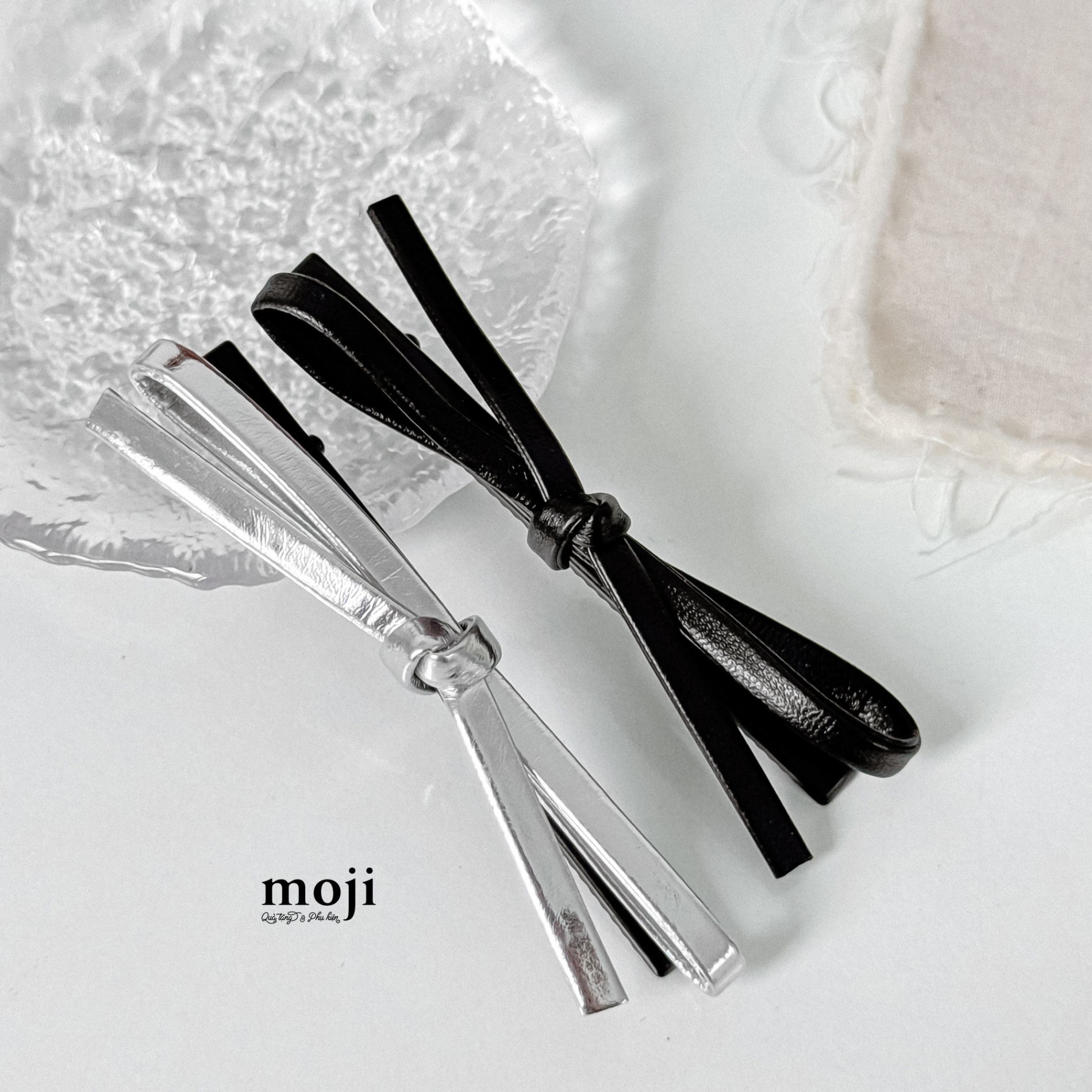 Kẹp tóc MJ Black silver bow nơ da nút thắt 1 màu