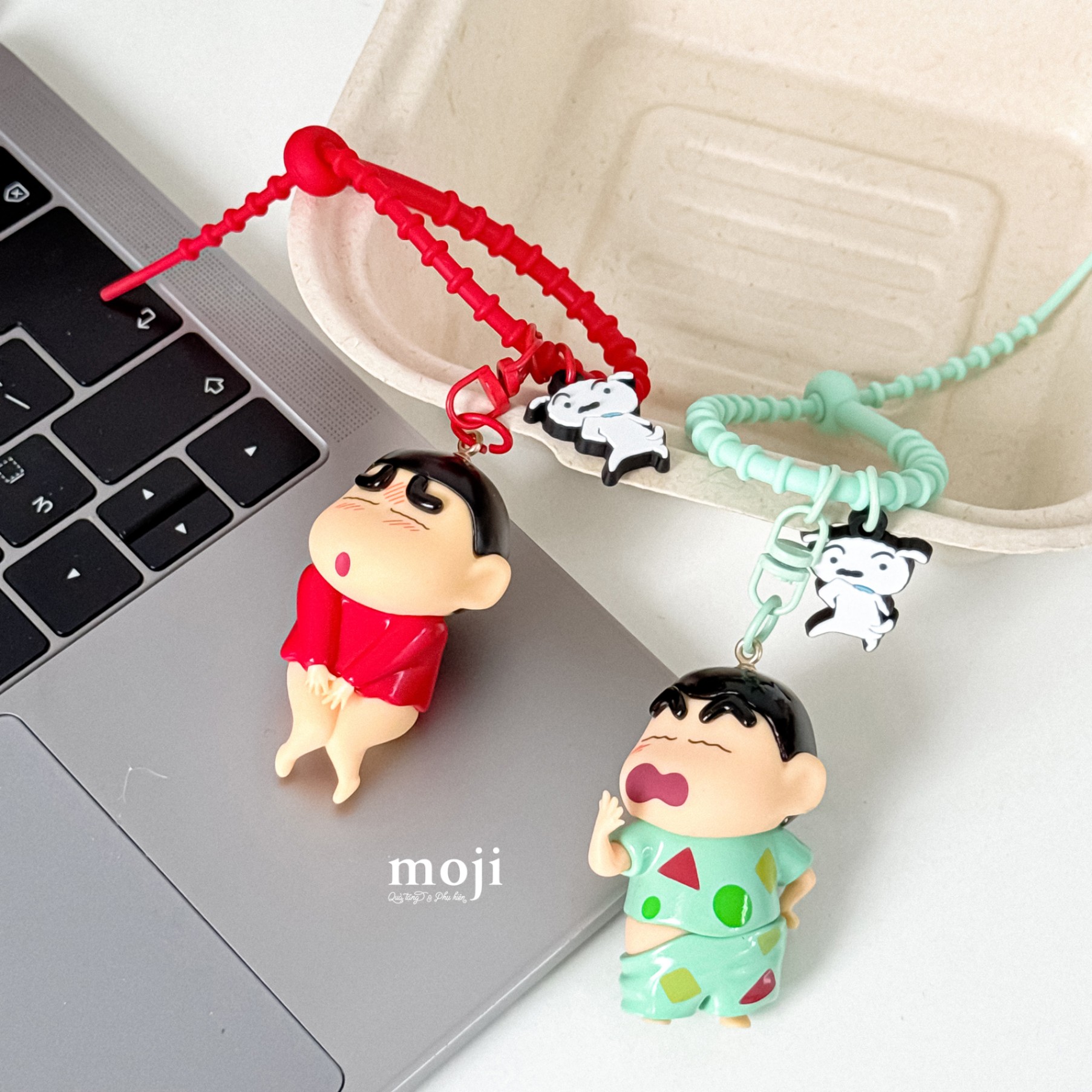 Móc khóa MJ Shinchan đứng hở đuýt