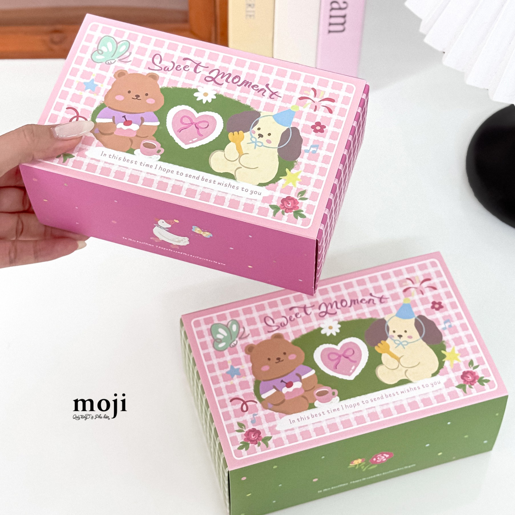 Hộp quà giấy gấp Baby bear dog sweet moment kẻ ô 7x11x17