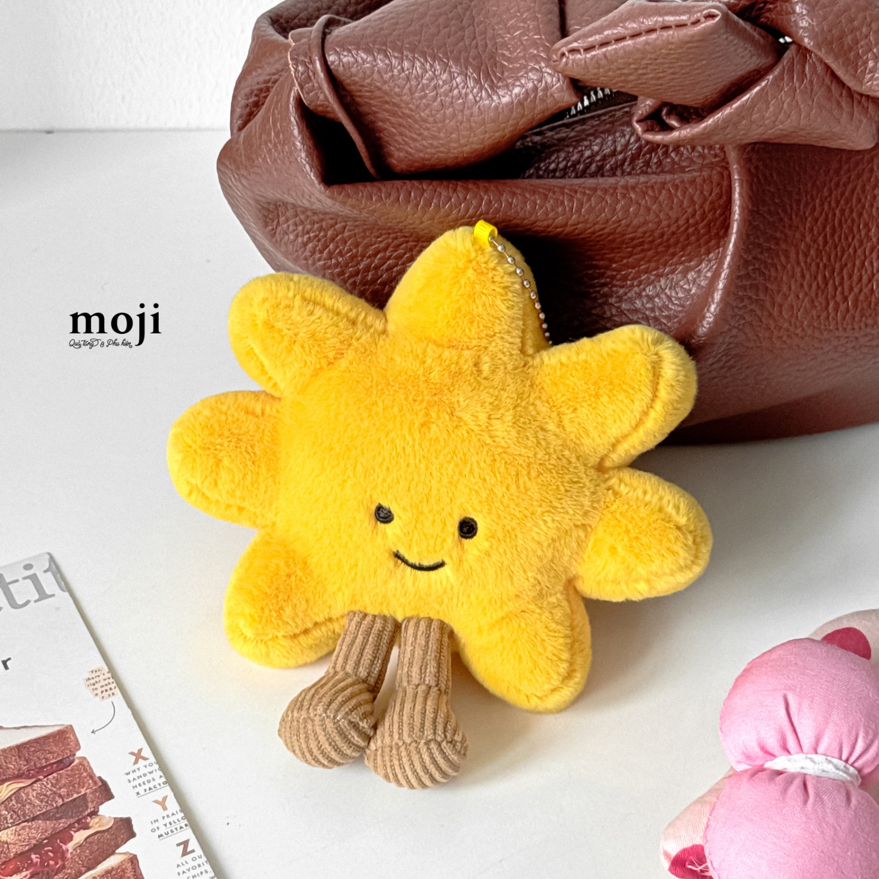 Móc khóa nhồi bông Happy sun mặt trời chân dài