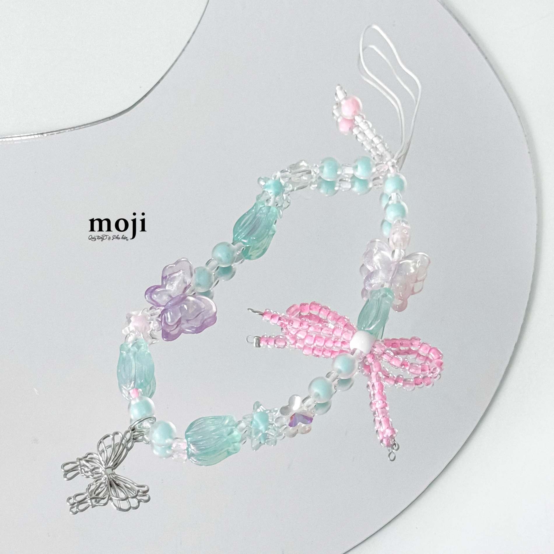 Dây đeo điện thoại Butterfly flower hạt kết bow nơ