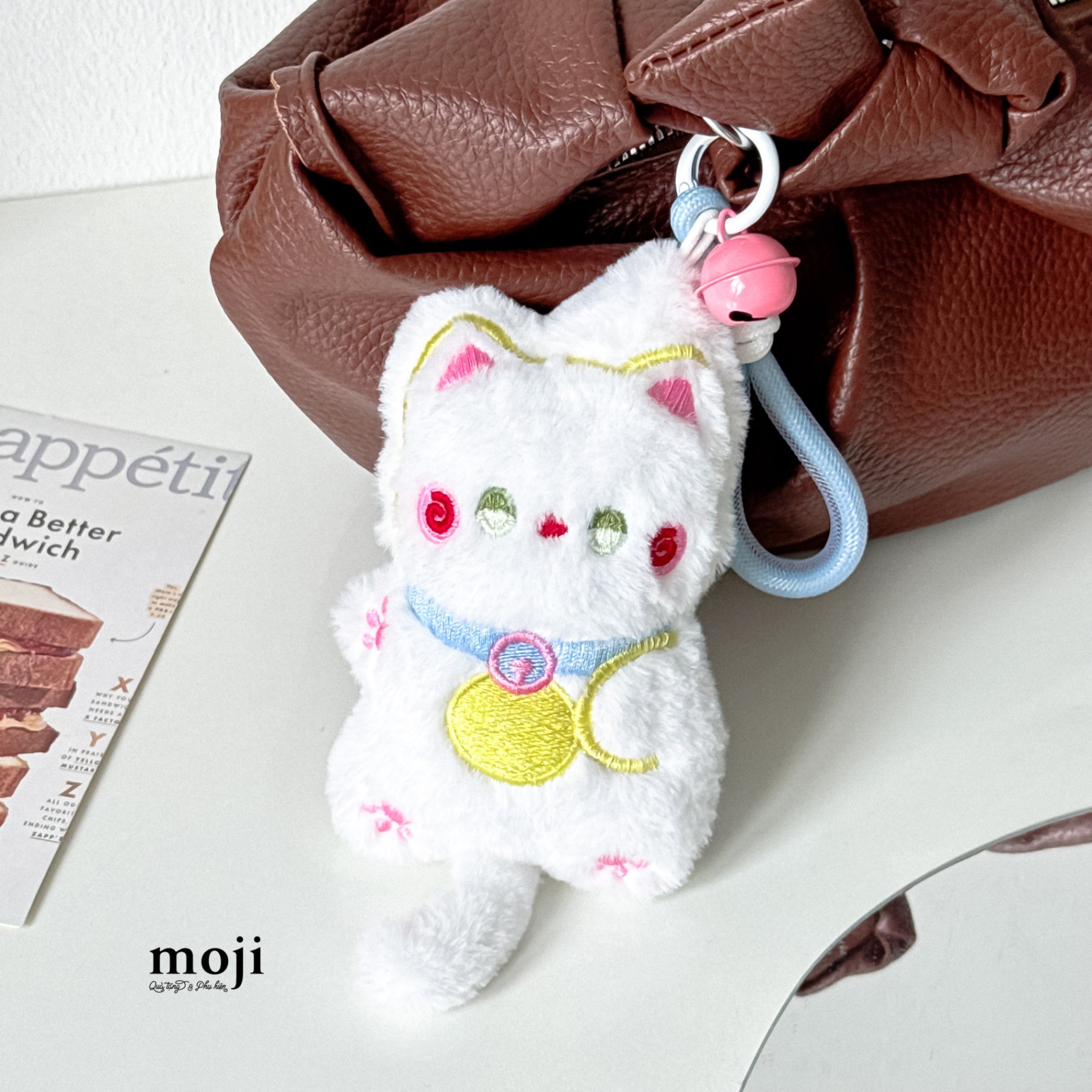 Móc khóa nhồi bông Cute cat mèo má hồng xoắn ốc leng keng có tiếng
