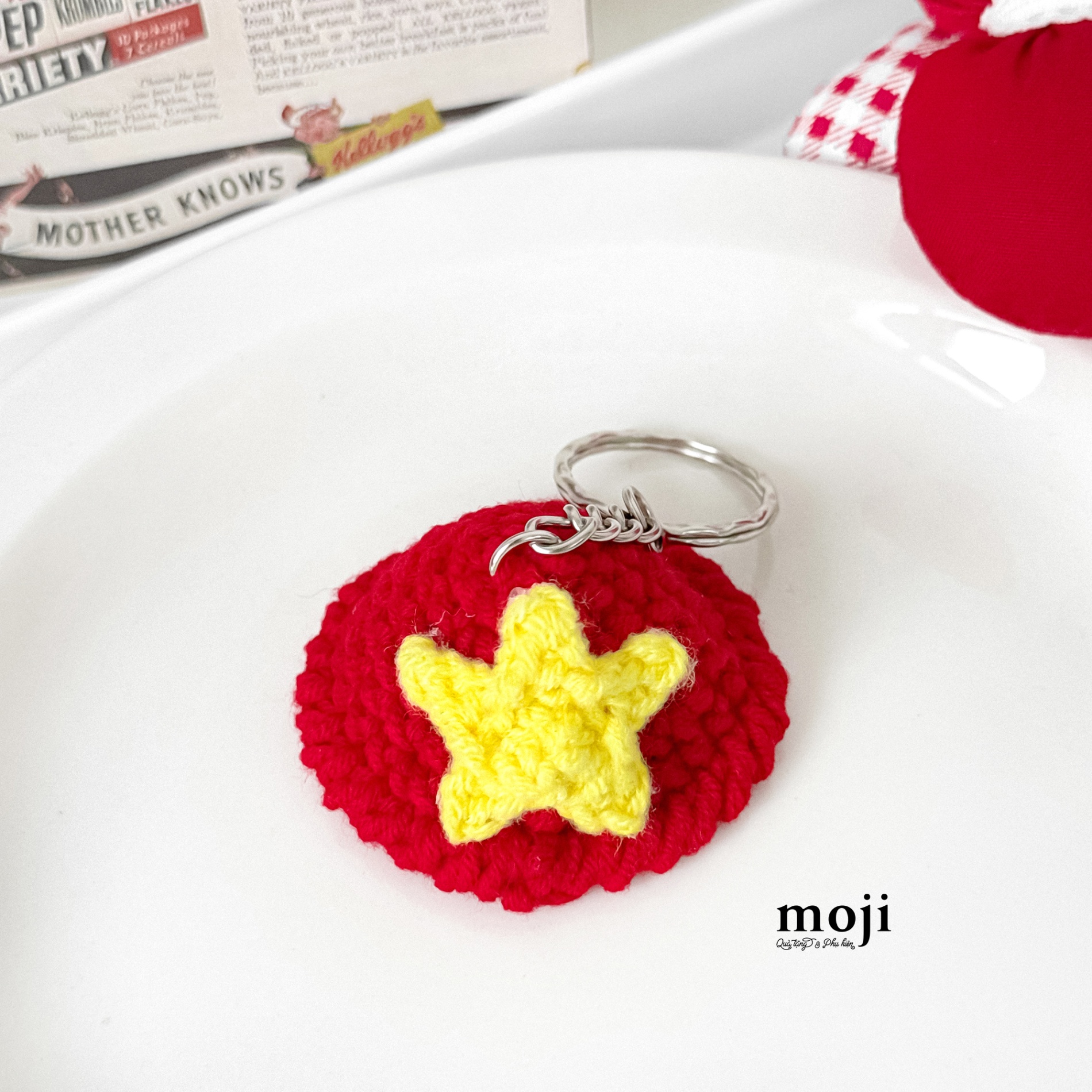 Móc khóa MJ móc len Yêu Nước Mũ ngôi sao