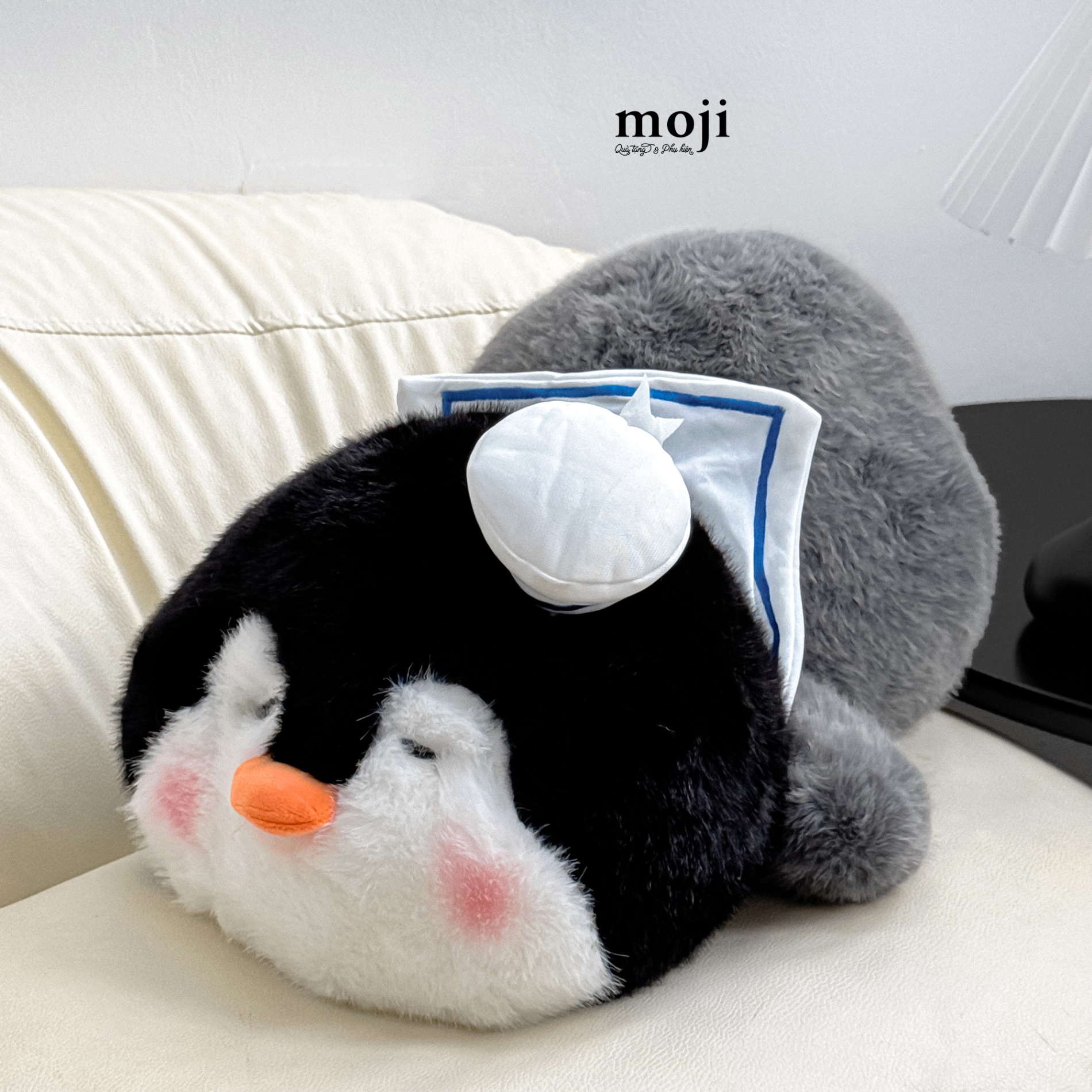 Gấu bông MJ Penguin chim cánh cụt thủy thủ đội mũ nằm 45cm