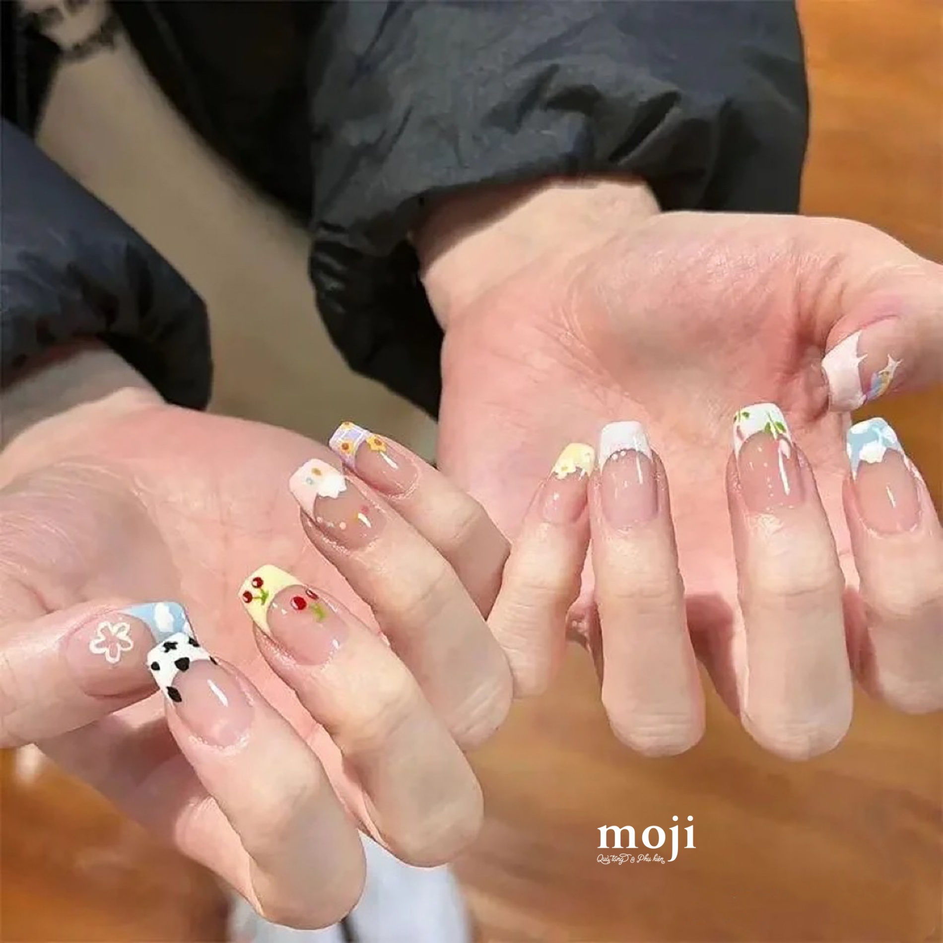 Móng tay giả French manicure flower sky kèm keo WY701 set30