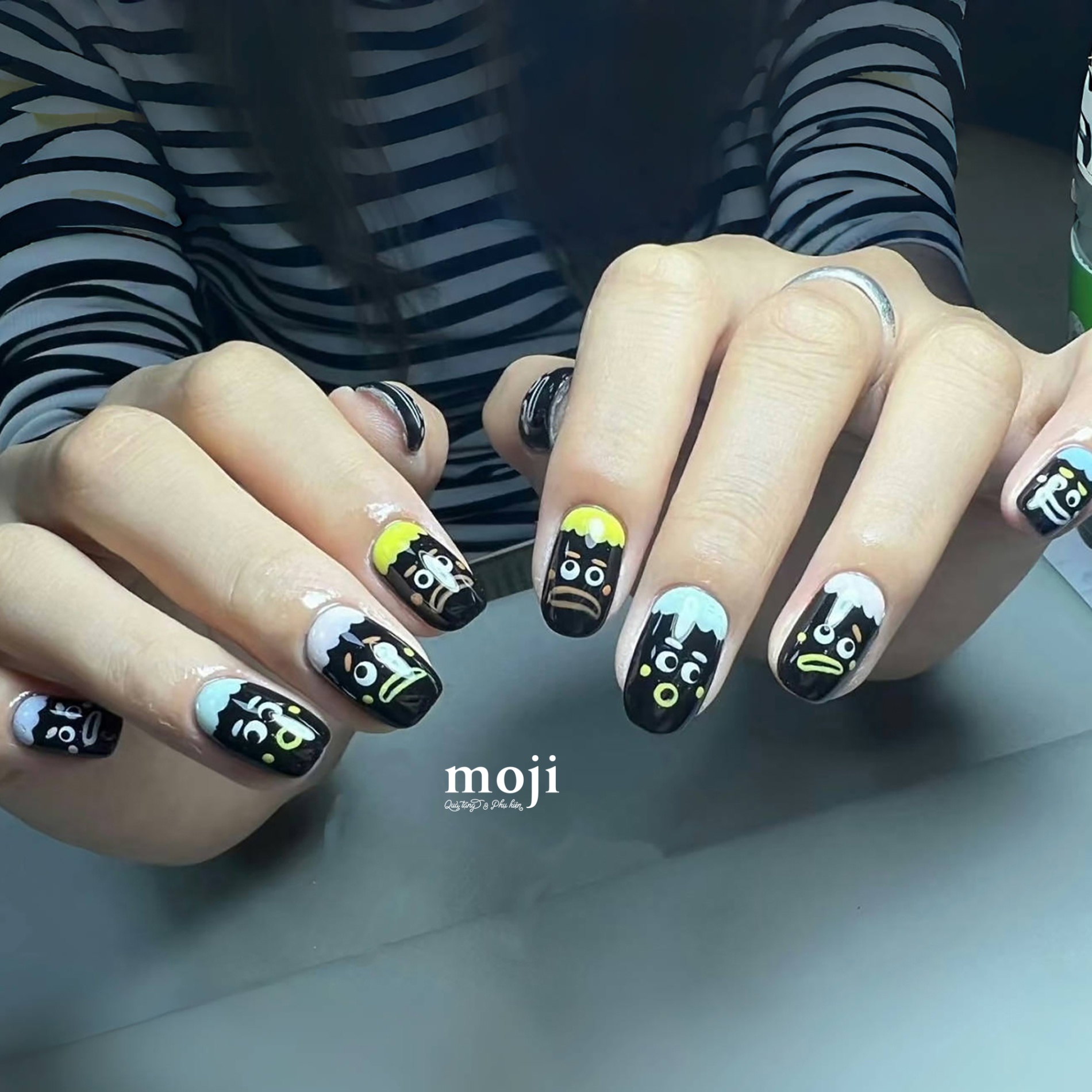 Móng tay giả Funny vibes face biểu cảm kèm keo WY647 set30