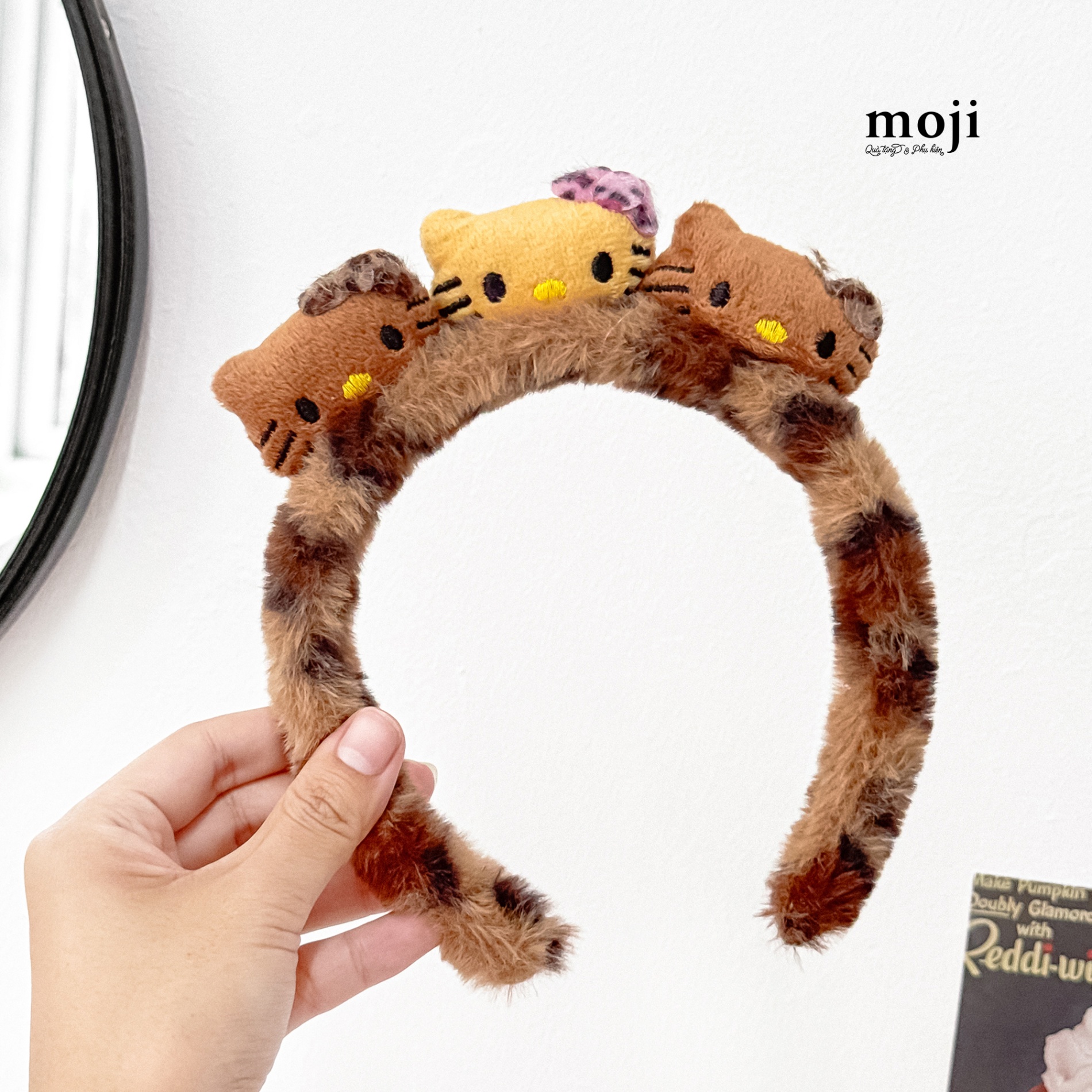 Băng đô bờm lông xù Sanrio family Hello Kitty triple face leopard