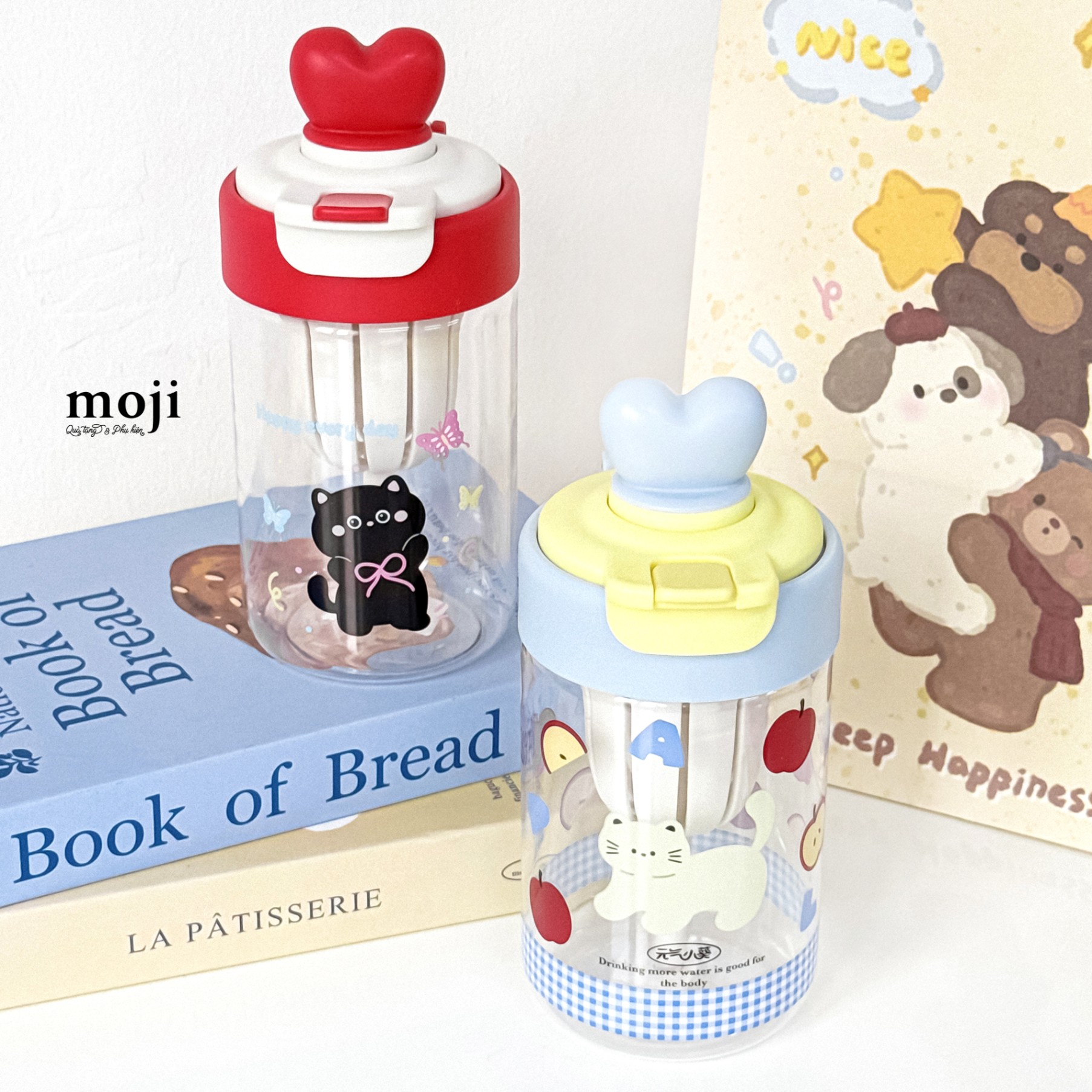 Bình nước nhựa Cute cat heart phối màu 600ml