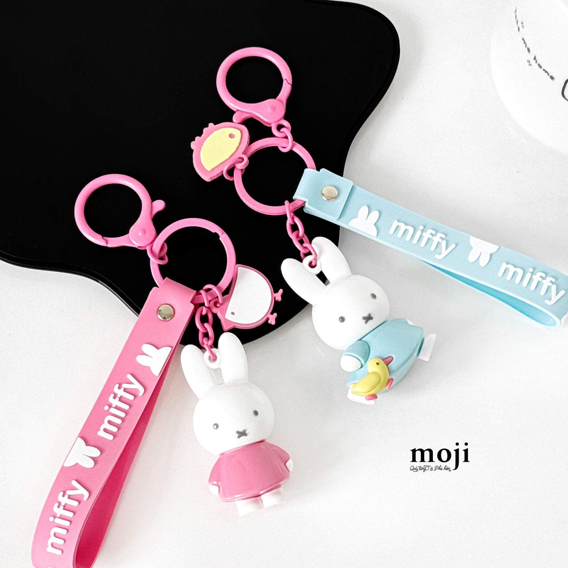 Móc khóa MJ Miffy rabbit áo 1 màu