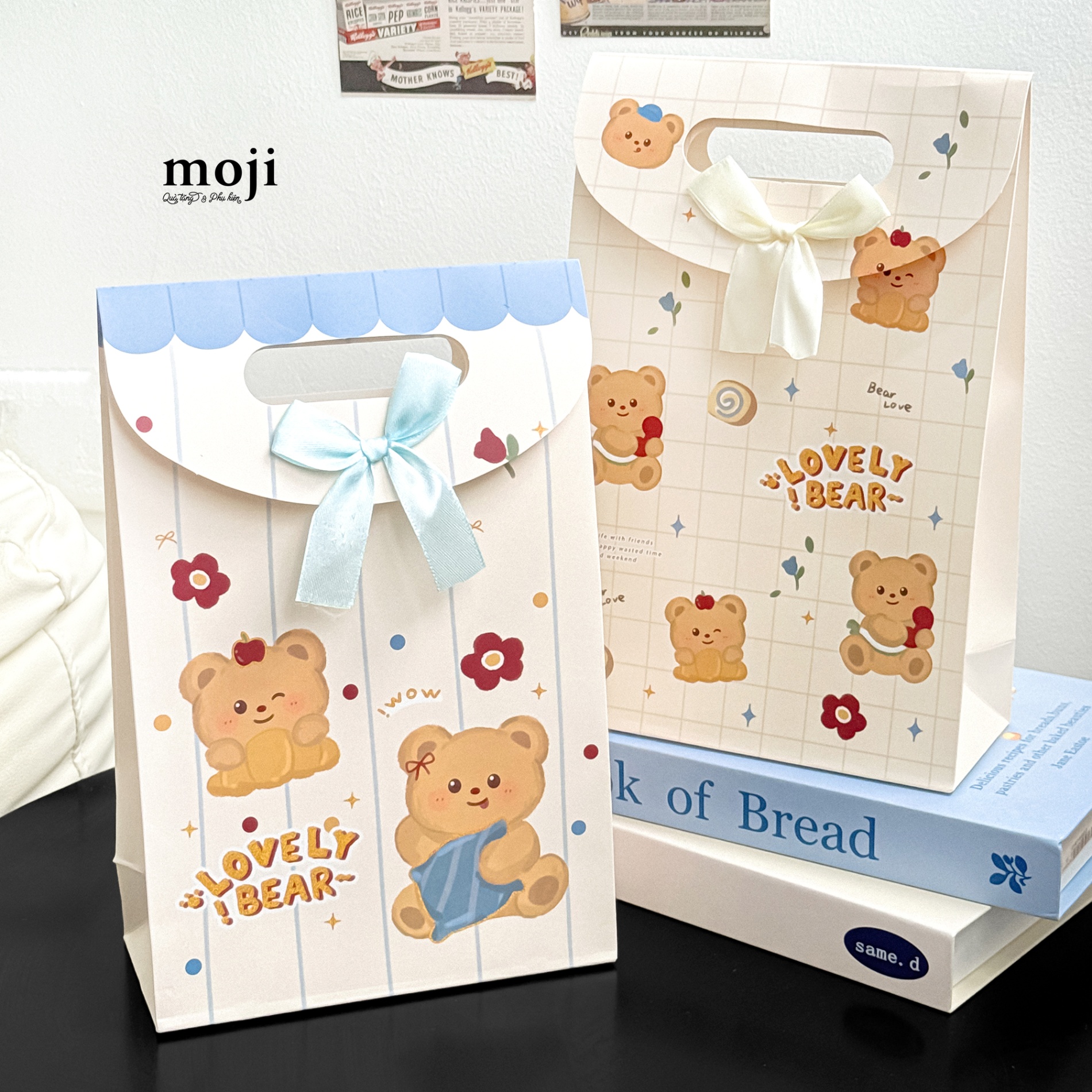 Bao túi quà nắp gập Lovely bear flower nền kẻ 8x18x27