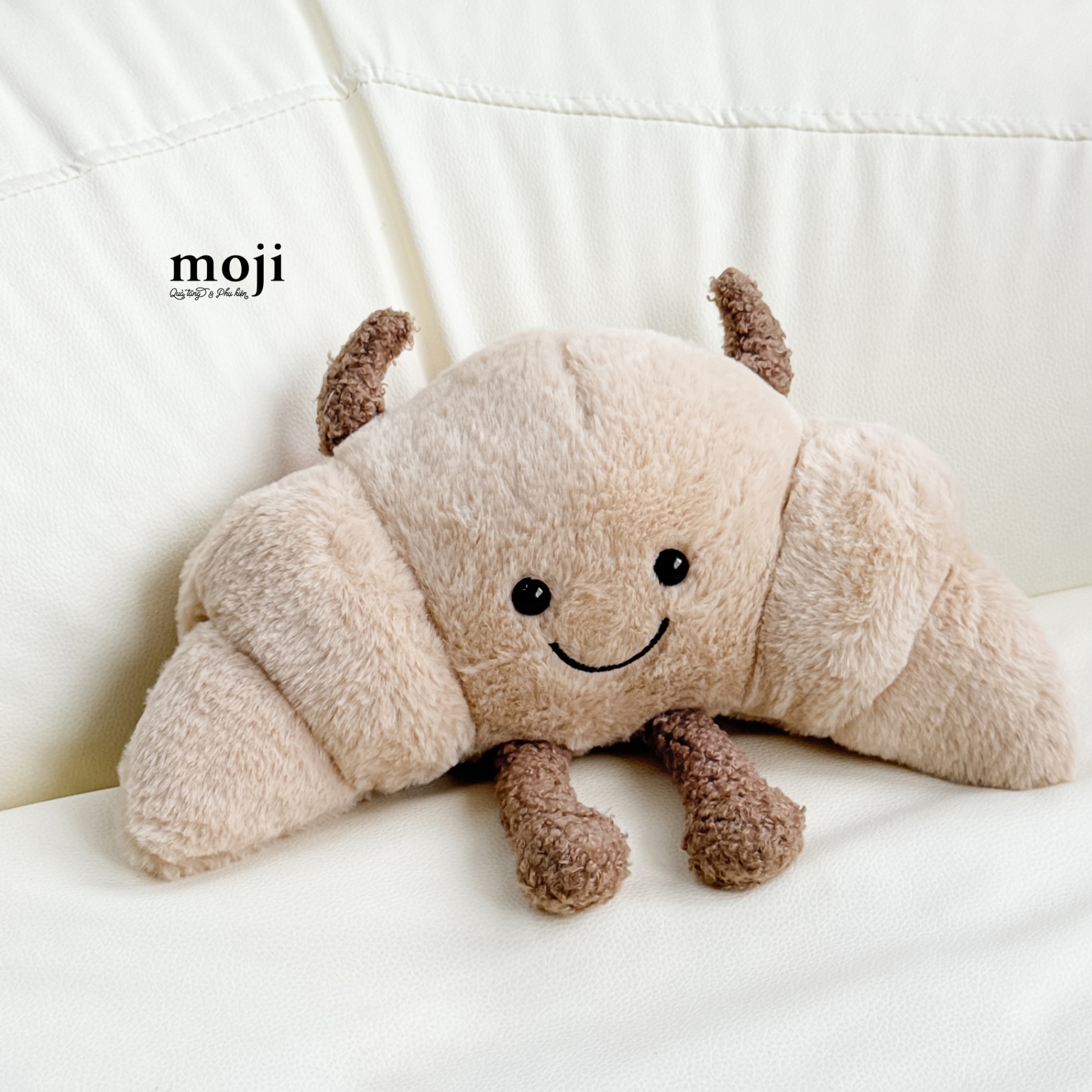 Gấu bông MS Devil croissant bánh sừng bò chân dài 30cm