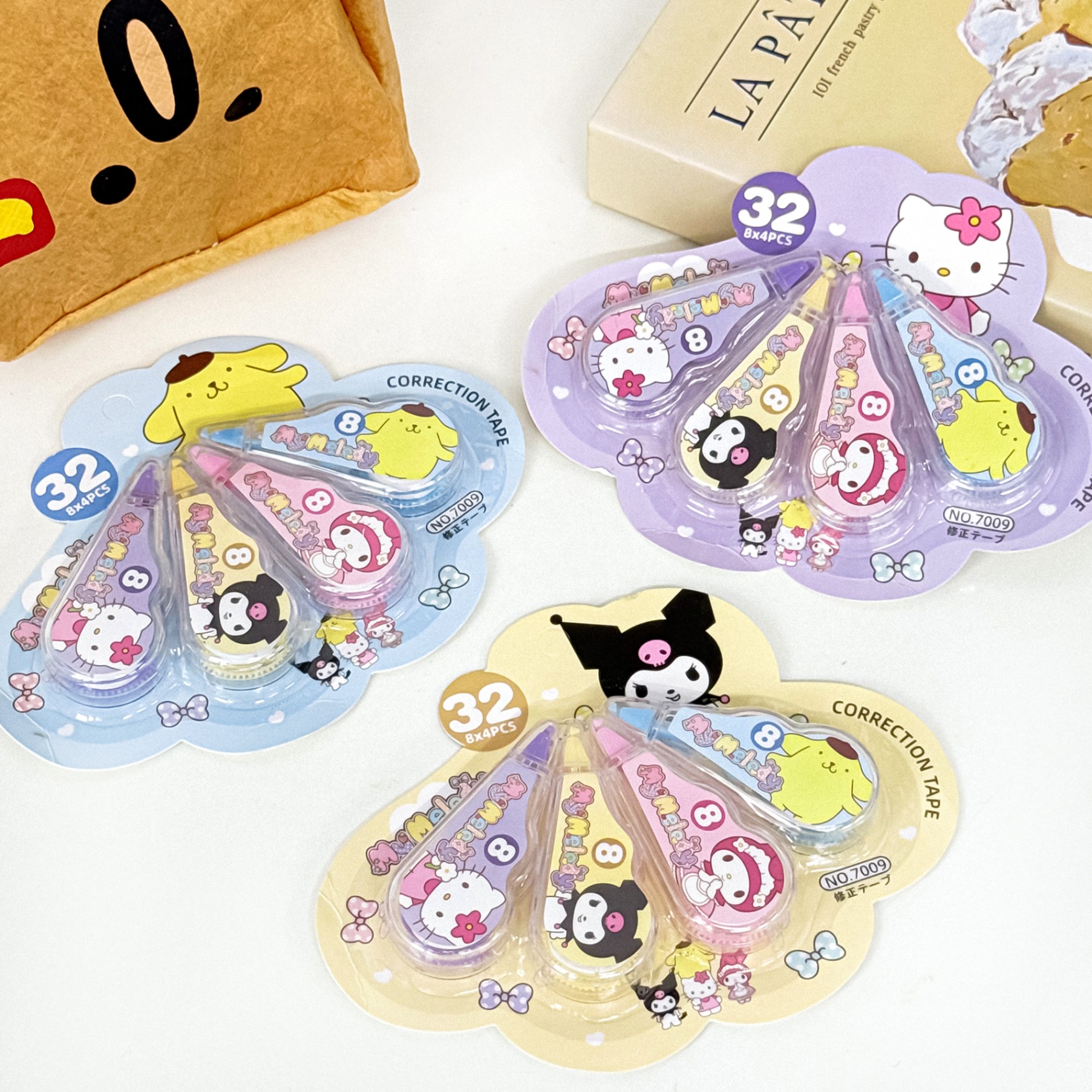 Bút xóa khô Sanrio family nơ chấm bi set4