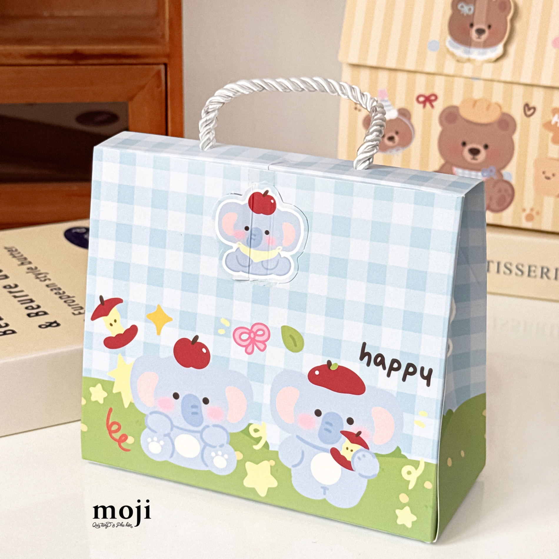 Hộp quà giấy gấp có quai Bag happy elephant chú voi ngôi sao quả táo nền kẻ ô 6x12x14