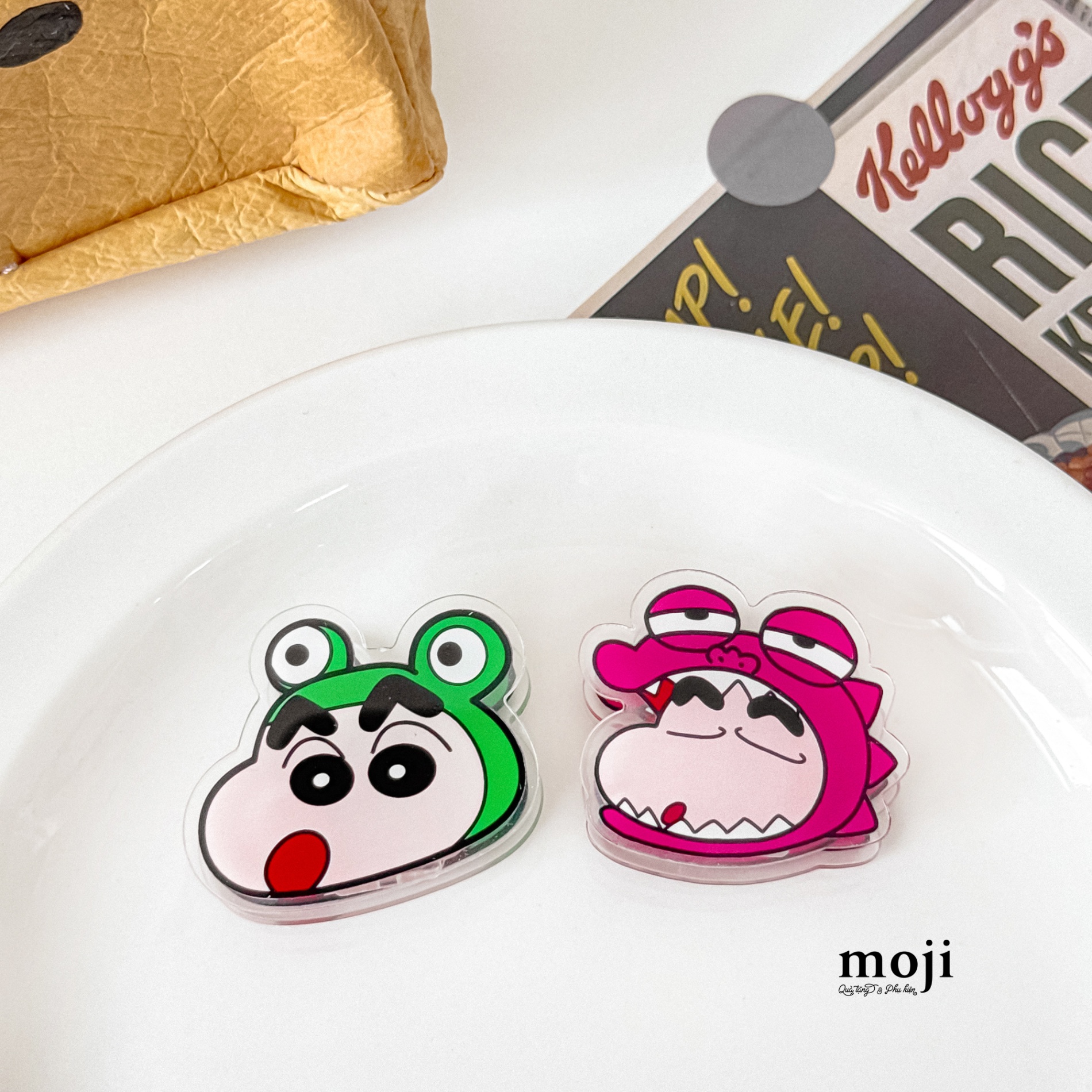 Kẹp tài liệu mini acrylic Shinchan face cosplay frog chocobi crocodile cá sấu