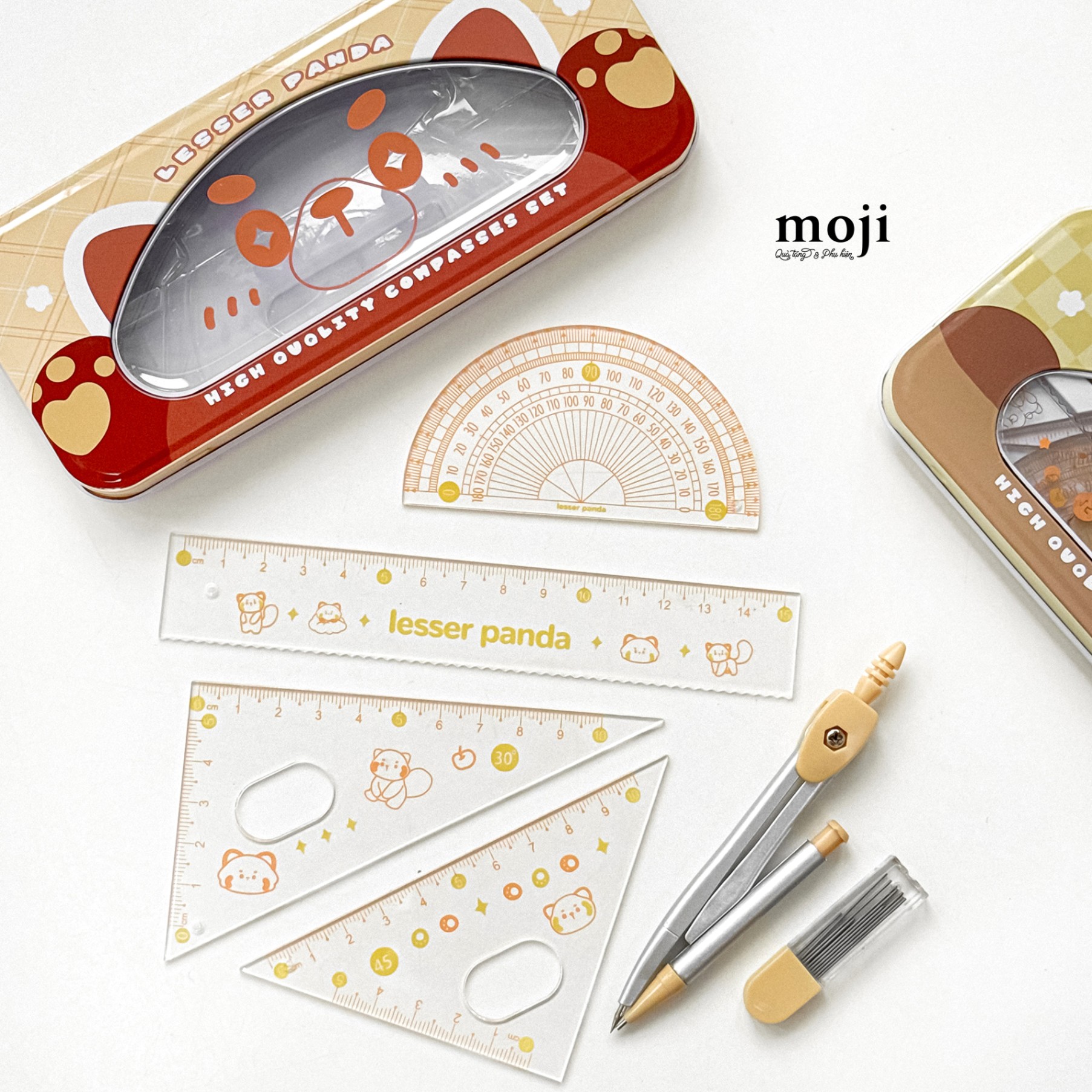 Bộ dụng cụ học tập Gấu trúc đỏ Red Panda face hoa nhỏ nền kẻ ô set7