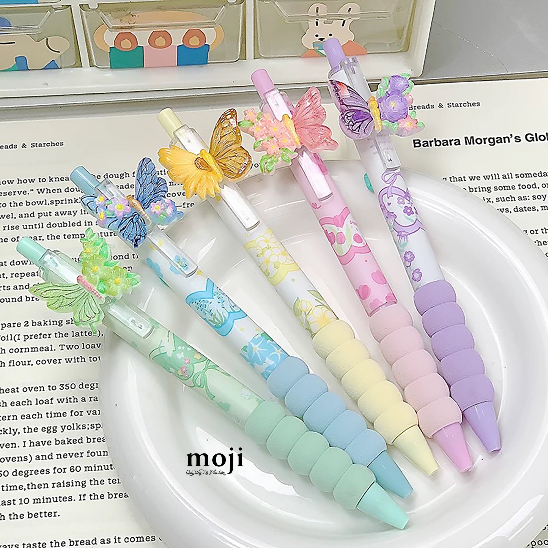 Bút gel bấm mực đen Butterfly flower