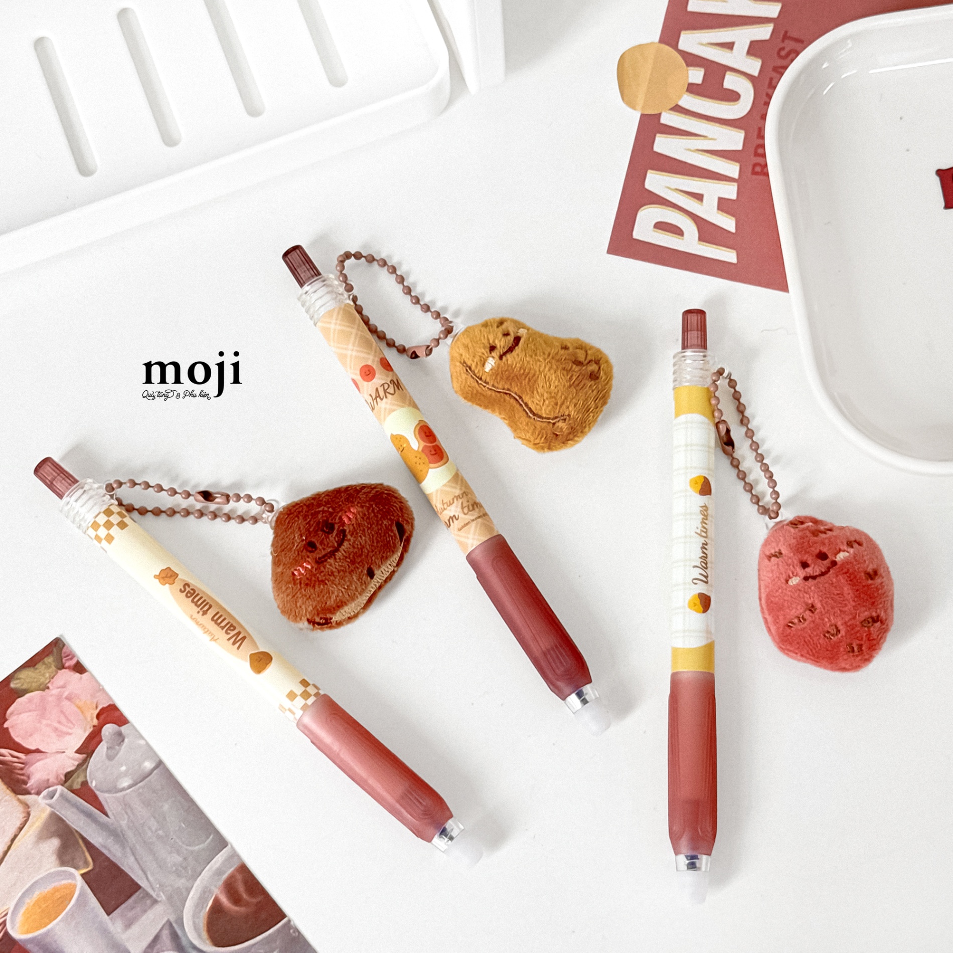Bút gel bấm mực xanh xóa được Autumn warm food