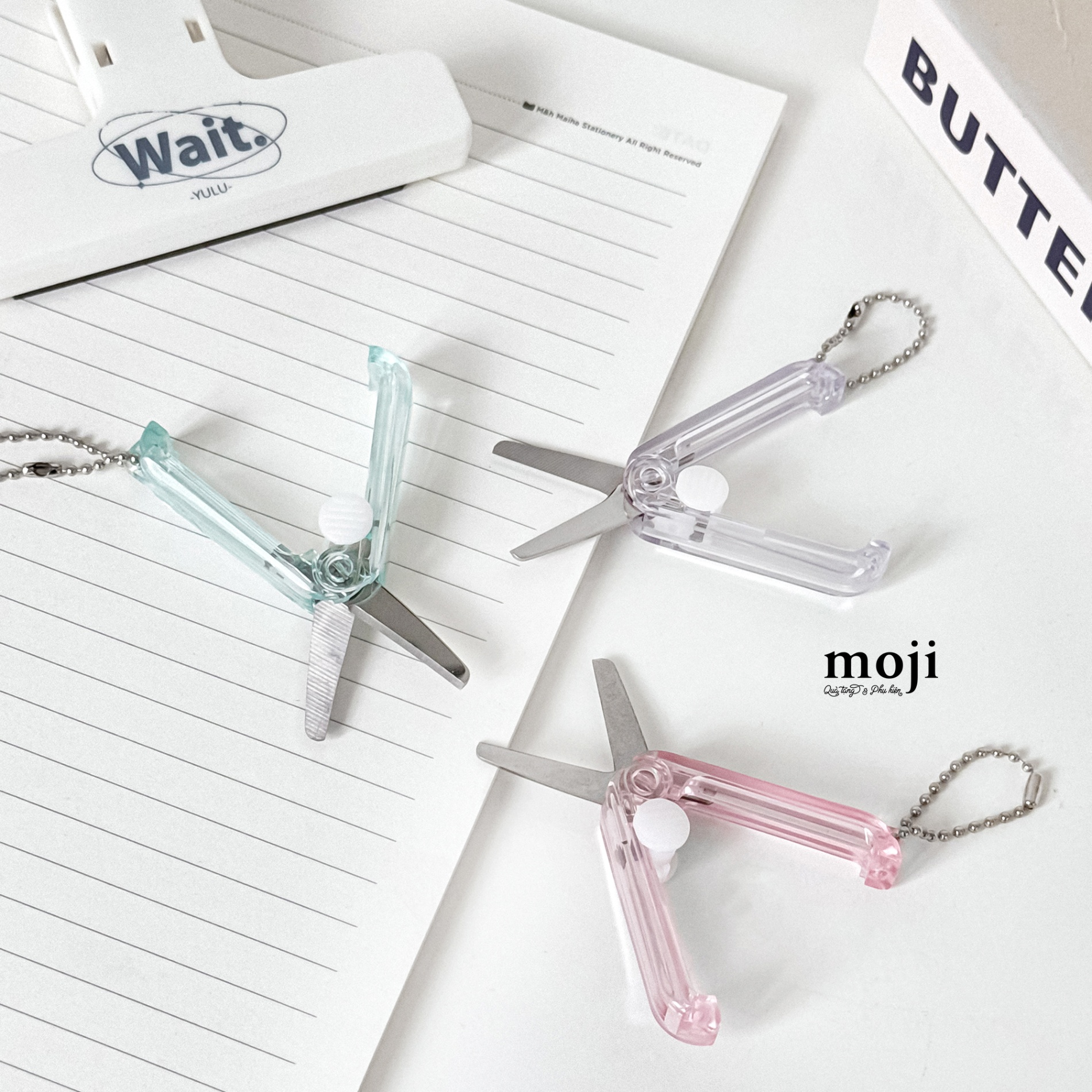 Kéo cắt mini gấp gọn Basic màu trong suốt
