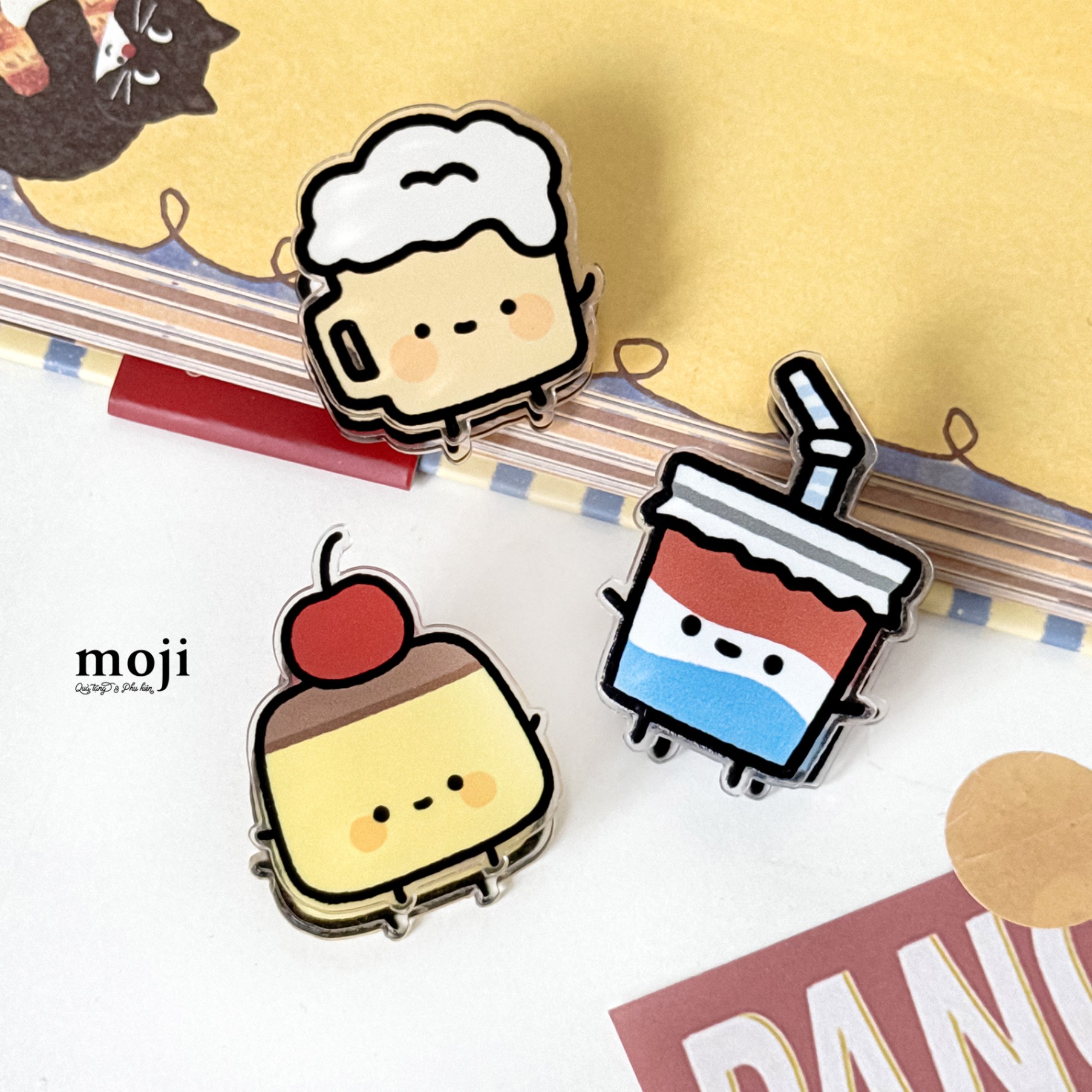 Kẹp tài liệu mini acrylic Beer coca pudding cute face