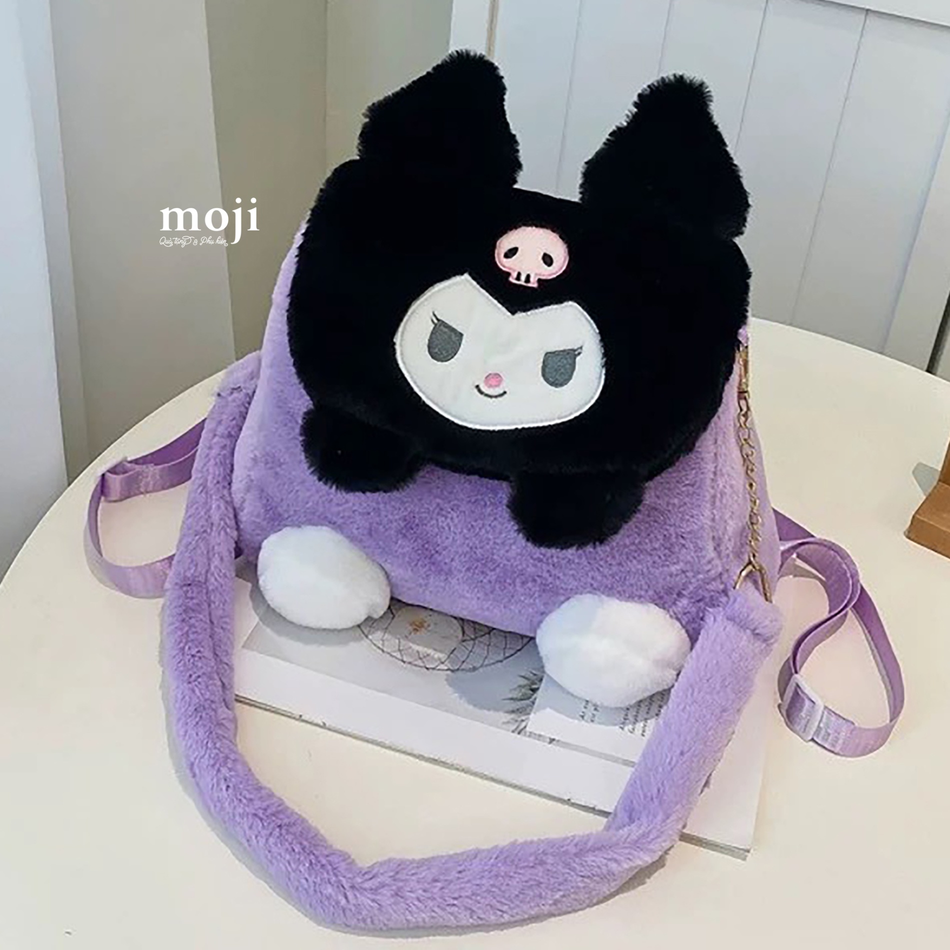 Balo vải lông xù Sanrio family Hello Kitty Kuromi face có tai chân nổi nắp gập 14x25x26