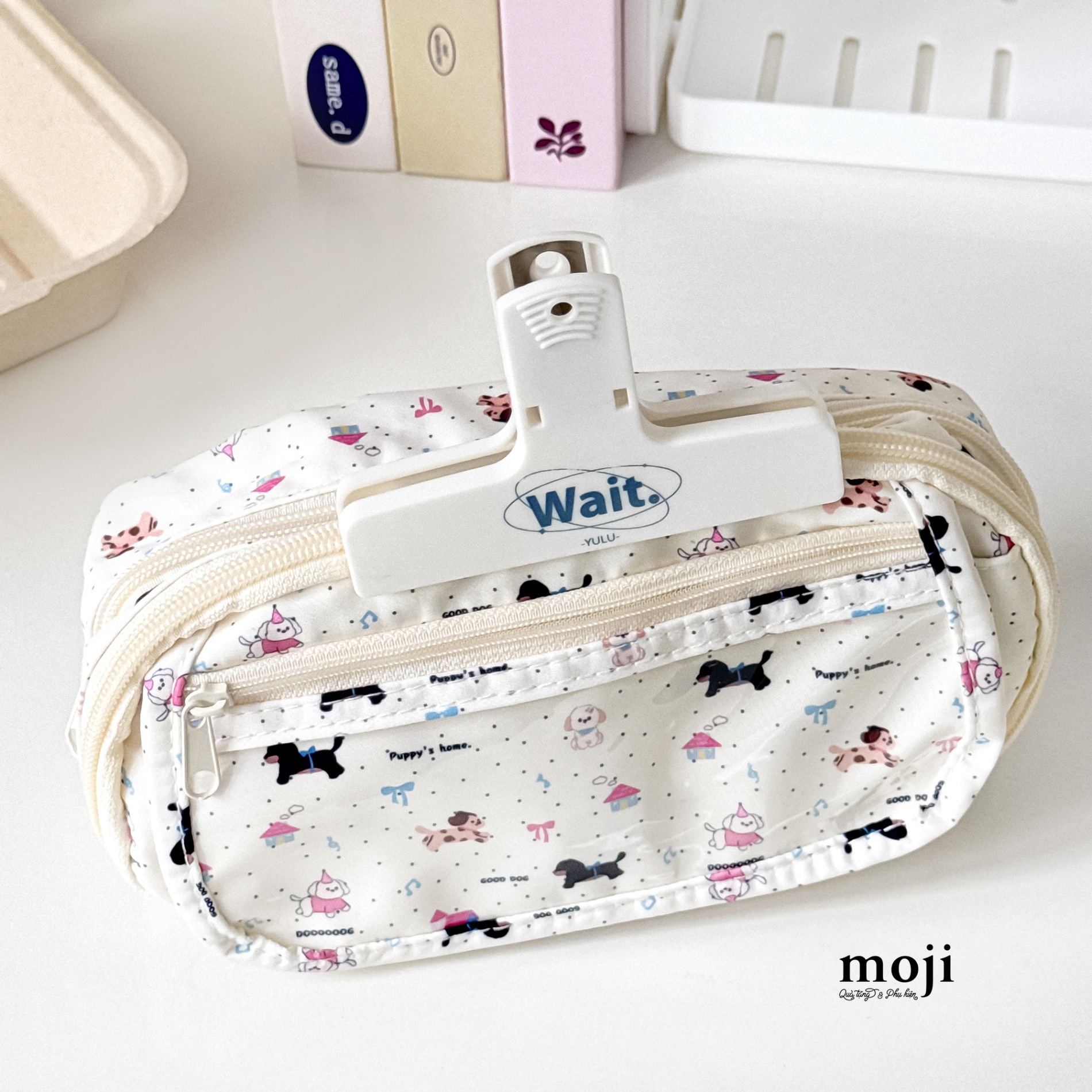 Hộp bút lớn Puppy home good dog nơ nhỏ chấm bi 2 tầng khóa 8x12x22
