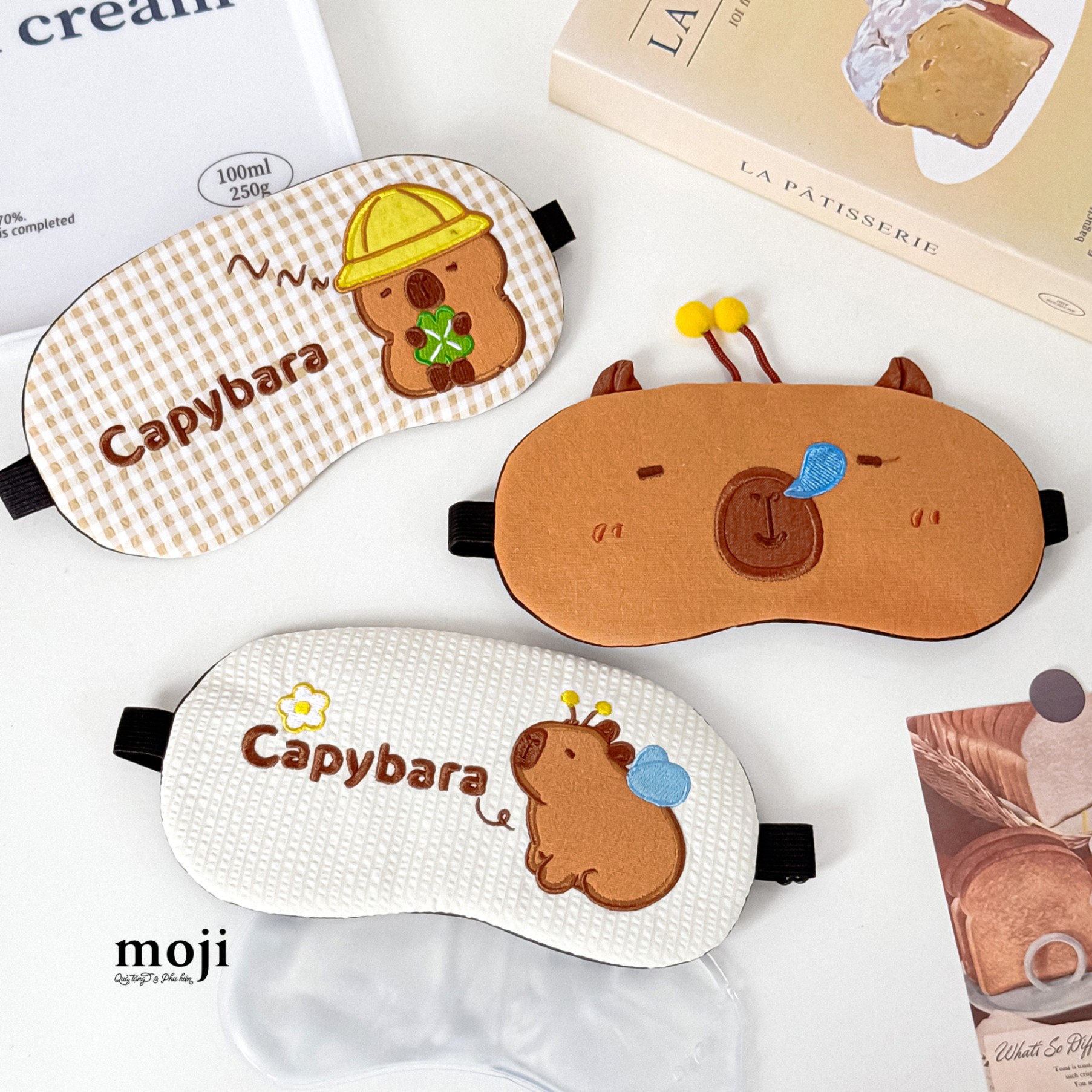 Kính ngủ có gel MJ Capybara cosplay bee ôm cỏ may mắn