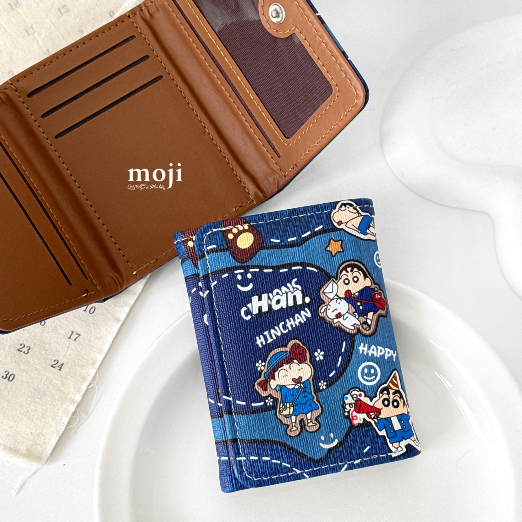 Ví da gập ngắn Crayon Shinchan happy denim style 9x11