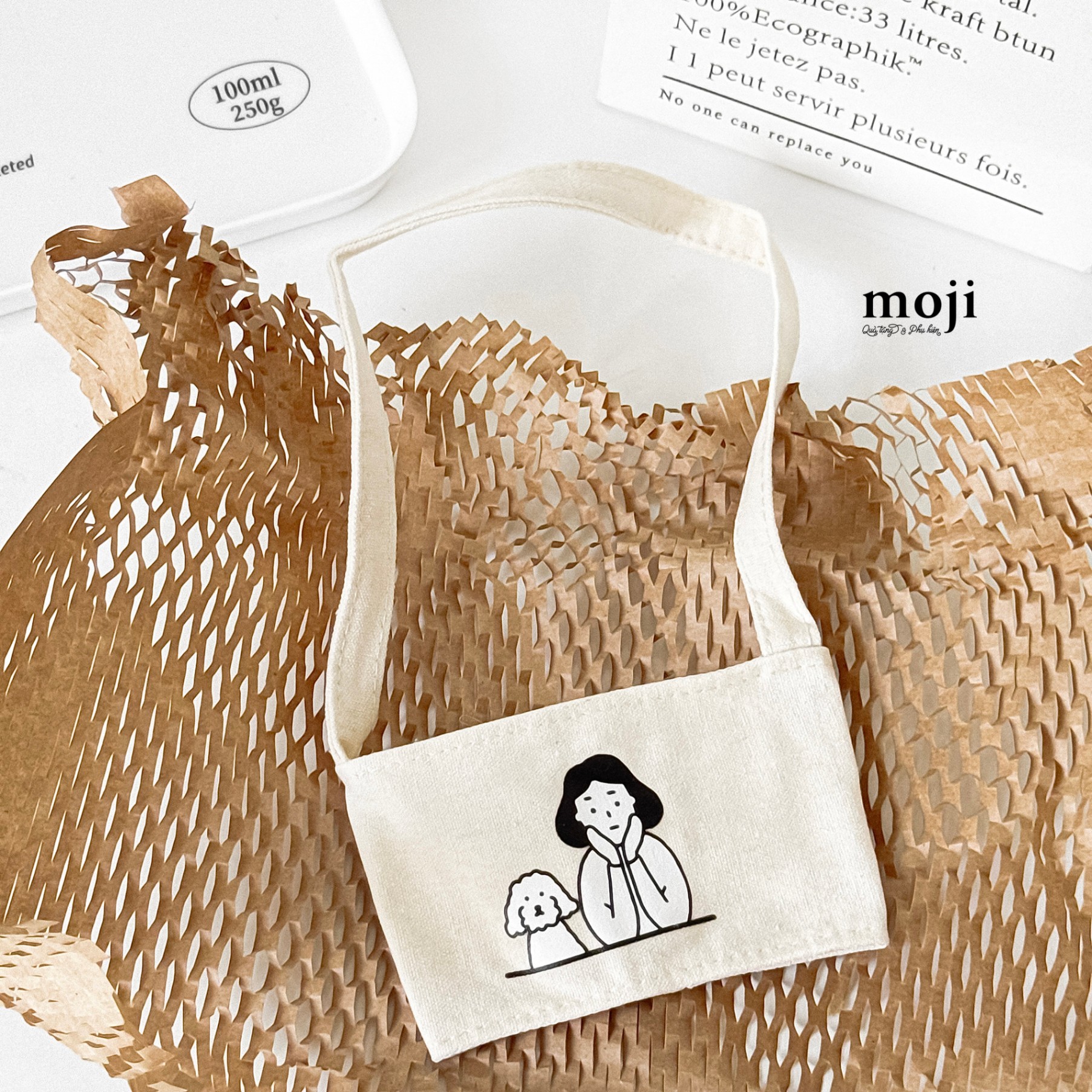 Quai xách ly cốc Little girl cute dog