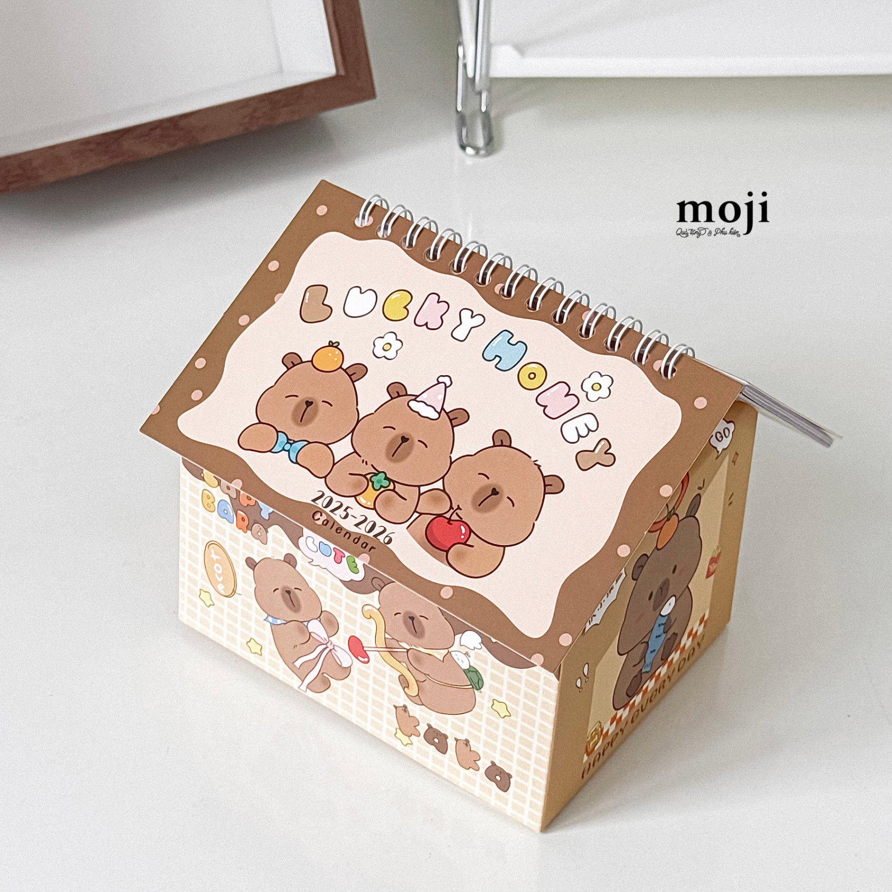 Lịch 2026 mini để bàn Capybara house lucky honey 8x13