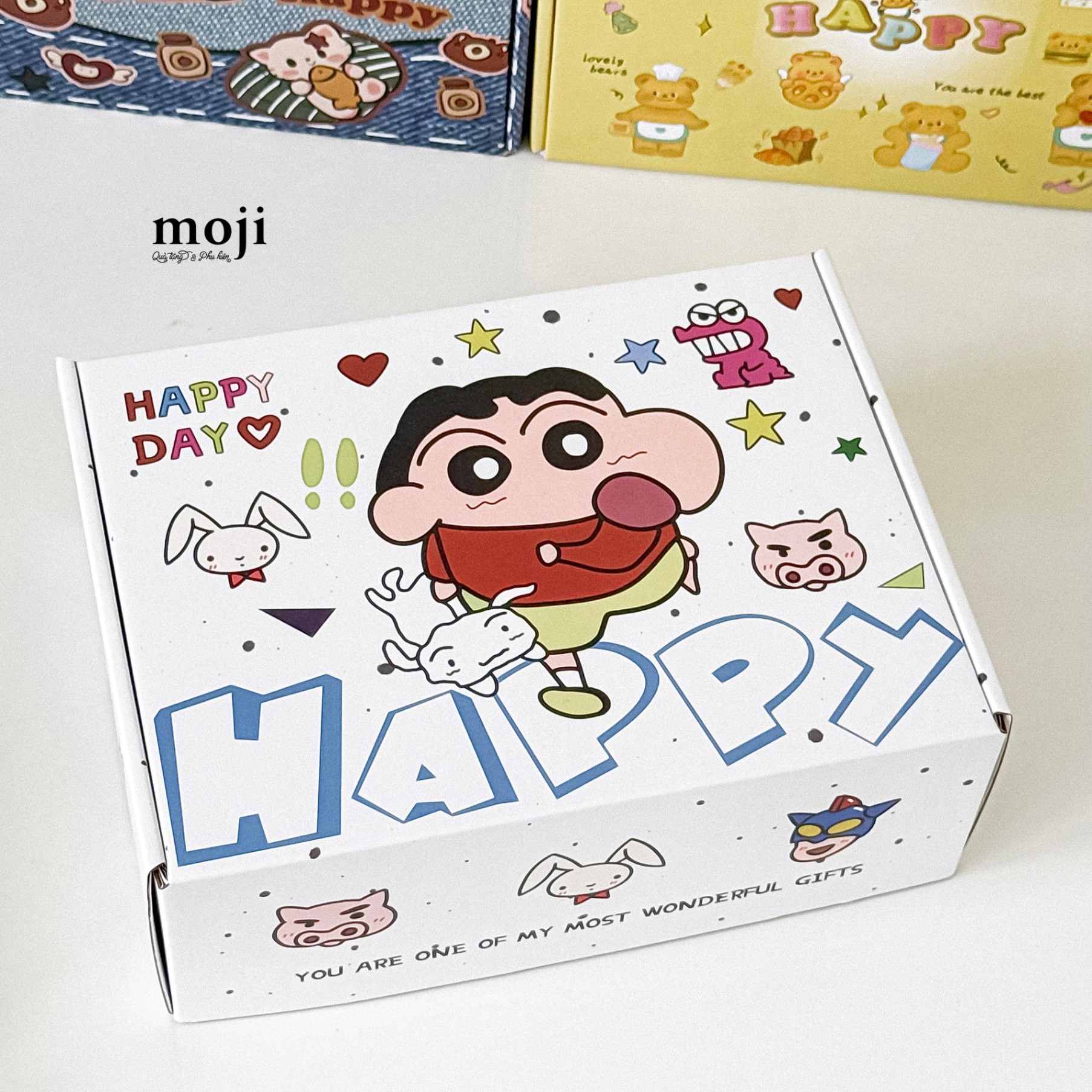 Hộp quà giấy gấp Shinchan happy day 9x19x25