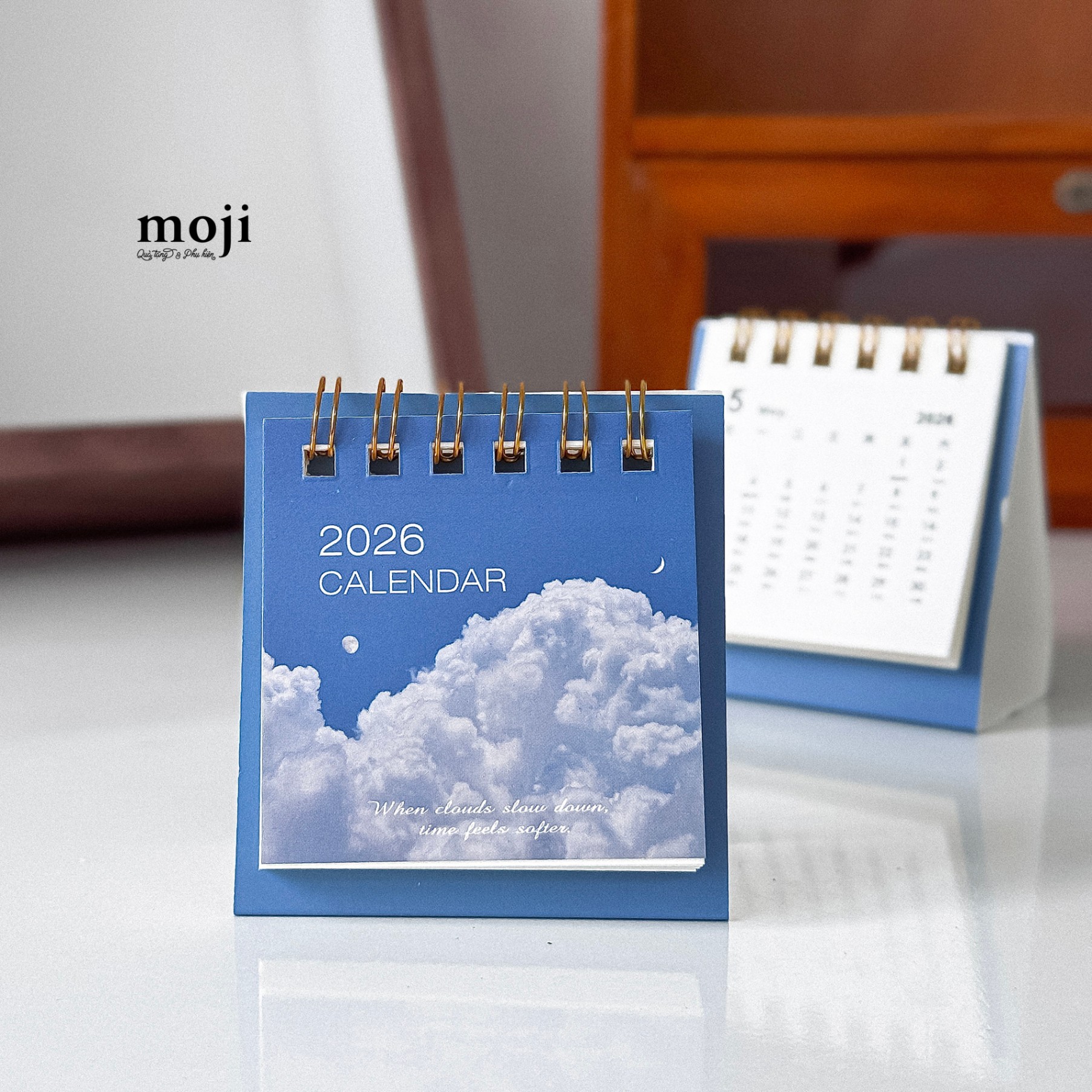Lịch 2026 mini để bàn When clouds slow down 3x6x7