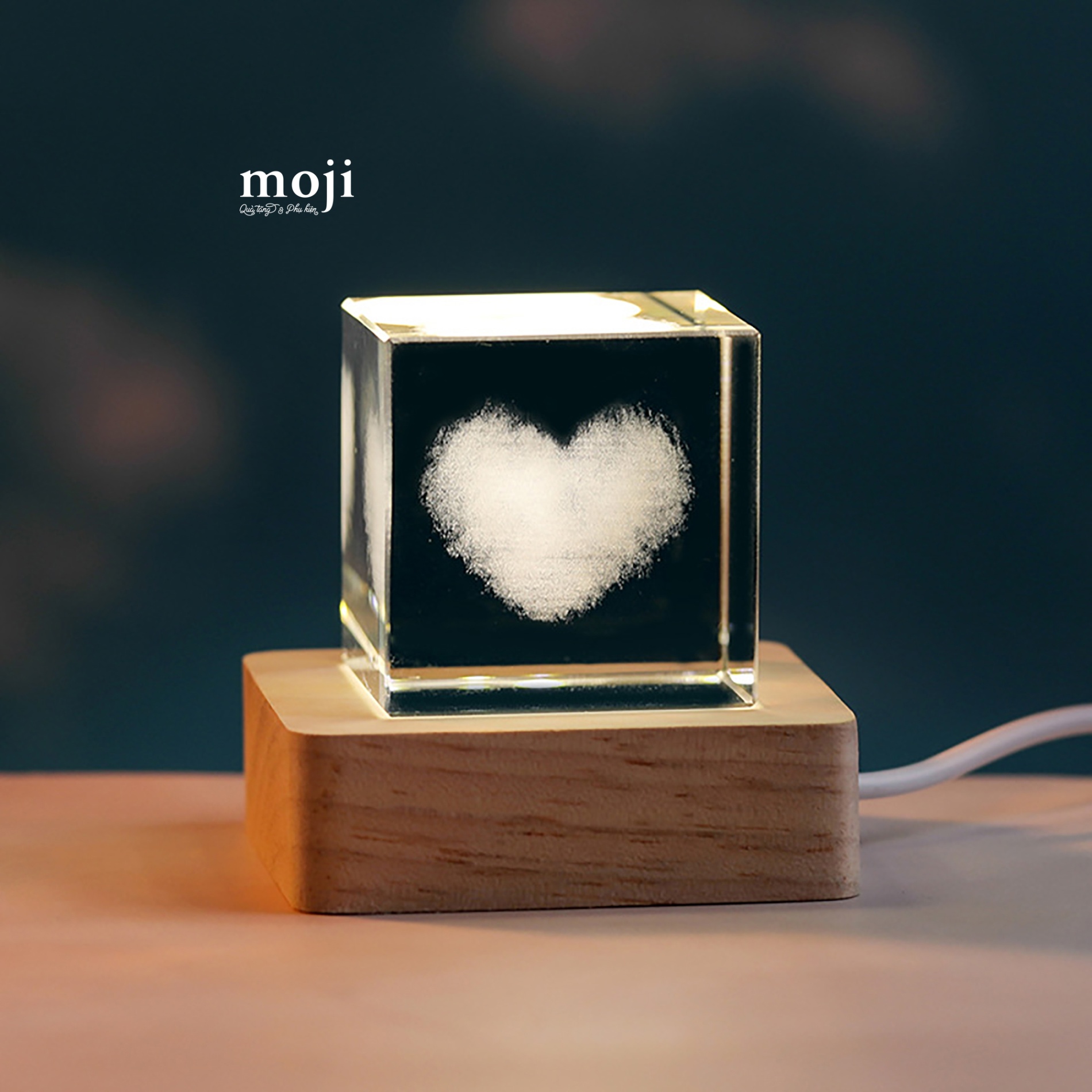 Đèn led trang trí Heart trái tim khối vuông dùng điện