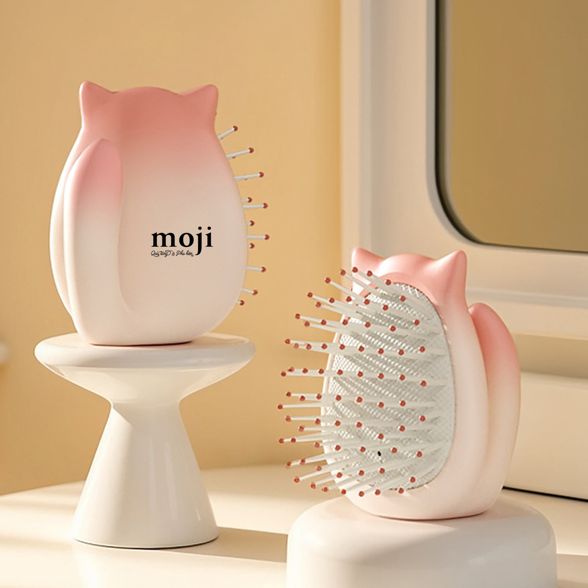 Lược đệm mát xa Phía sau 1 chú mèo gradient color