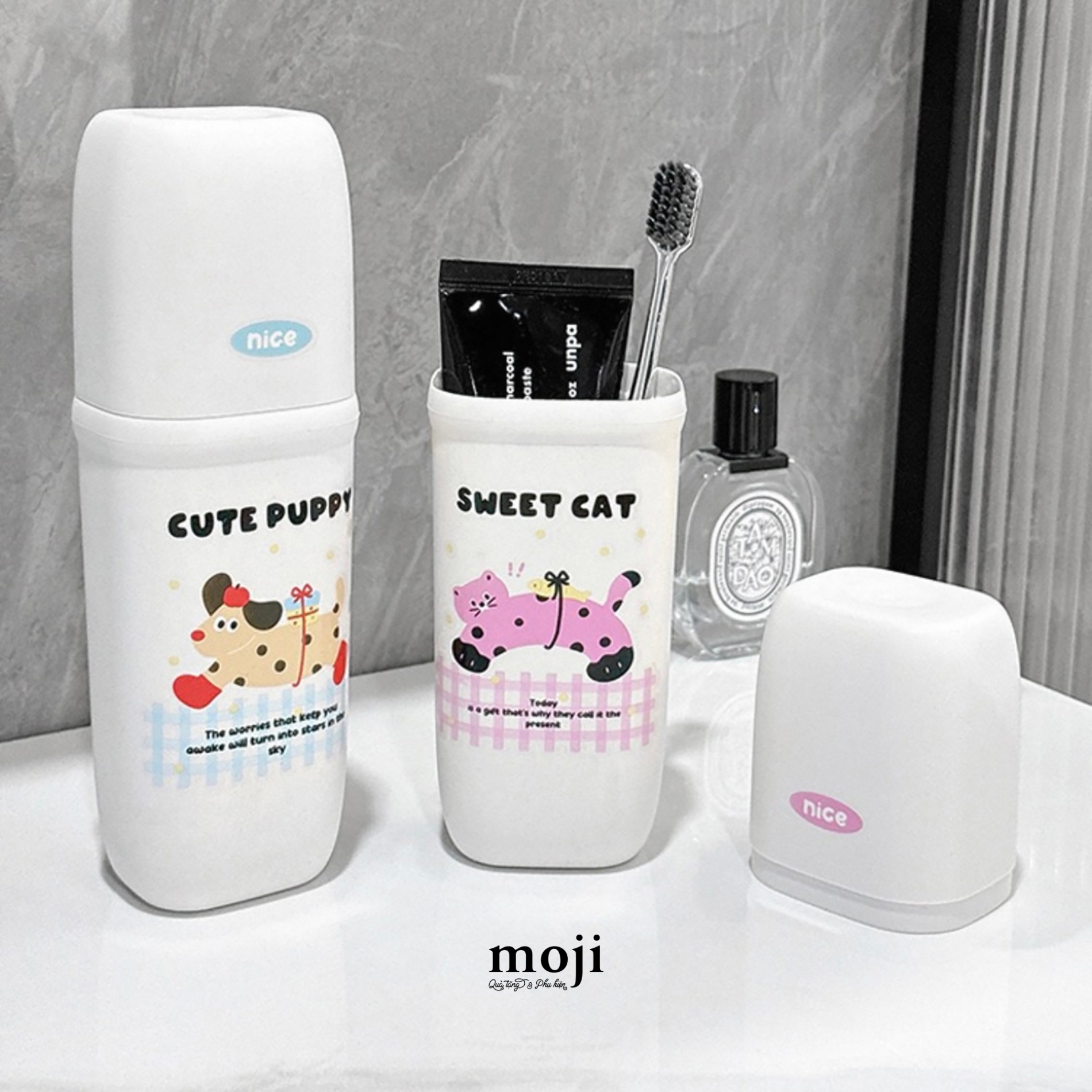 A.054 Hộp đựng bàn chải đánh răng Cute puppy sweet cat nice 4x5x20