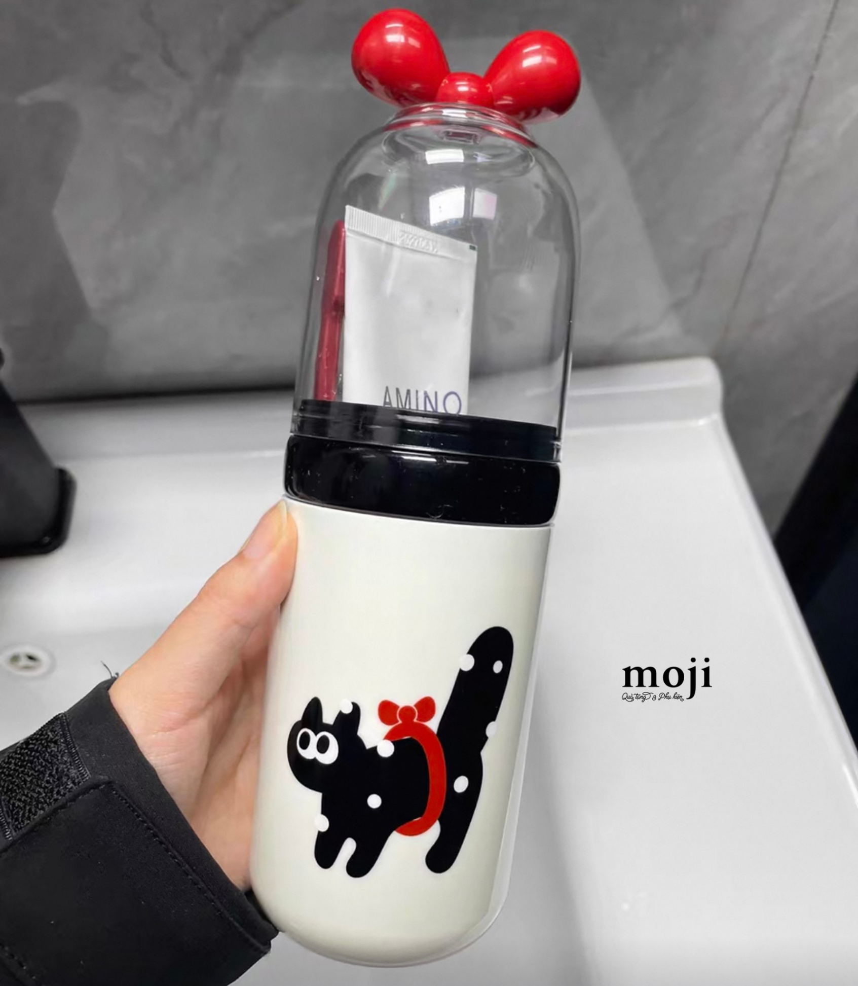 A.054 Hộp đựng bàn chải đánh răng Black cat chấm bi vòng tròn nơ đỏ 7x23