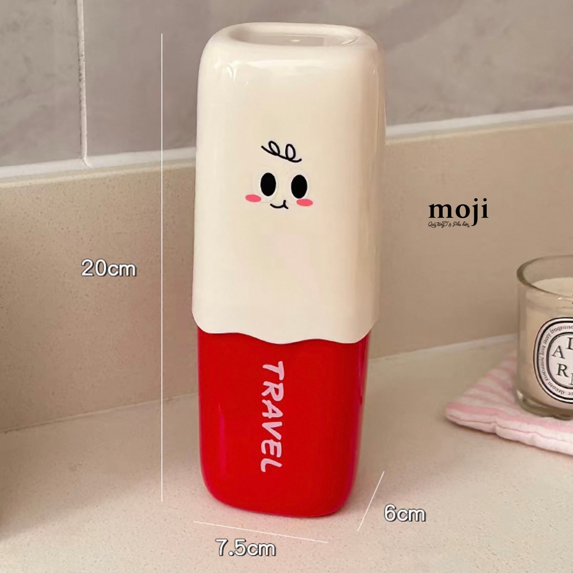 A.054 Hộp đựng bàn chải đánh răng Happy face travel 6x7x20