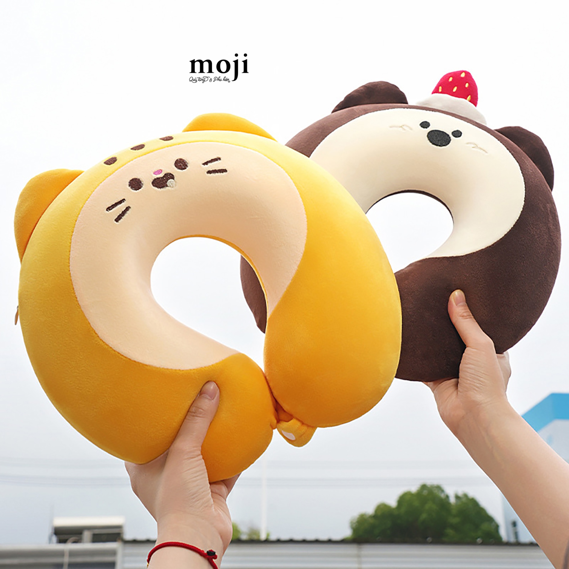 A.771 Gối chữ U Cute cat dog face phối màu có tai