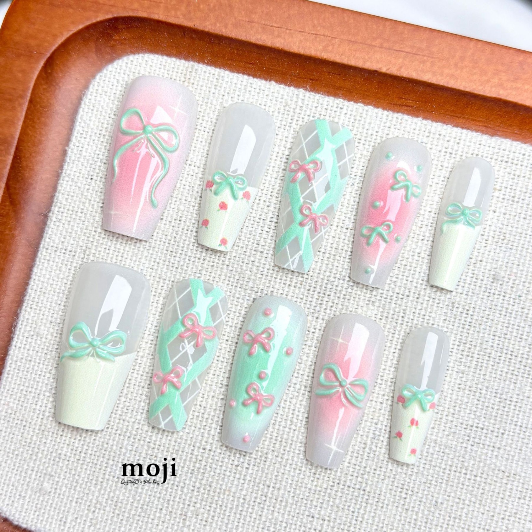 A.806 Móng tay giả BWN S10-25082373